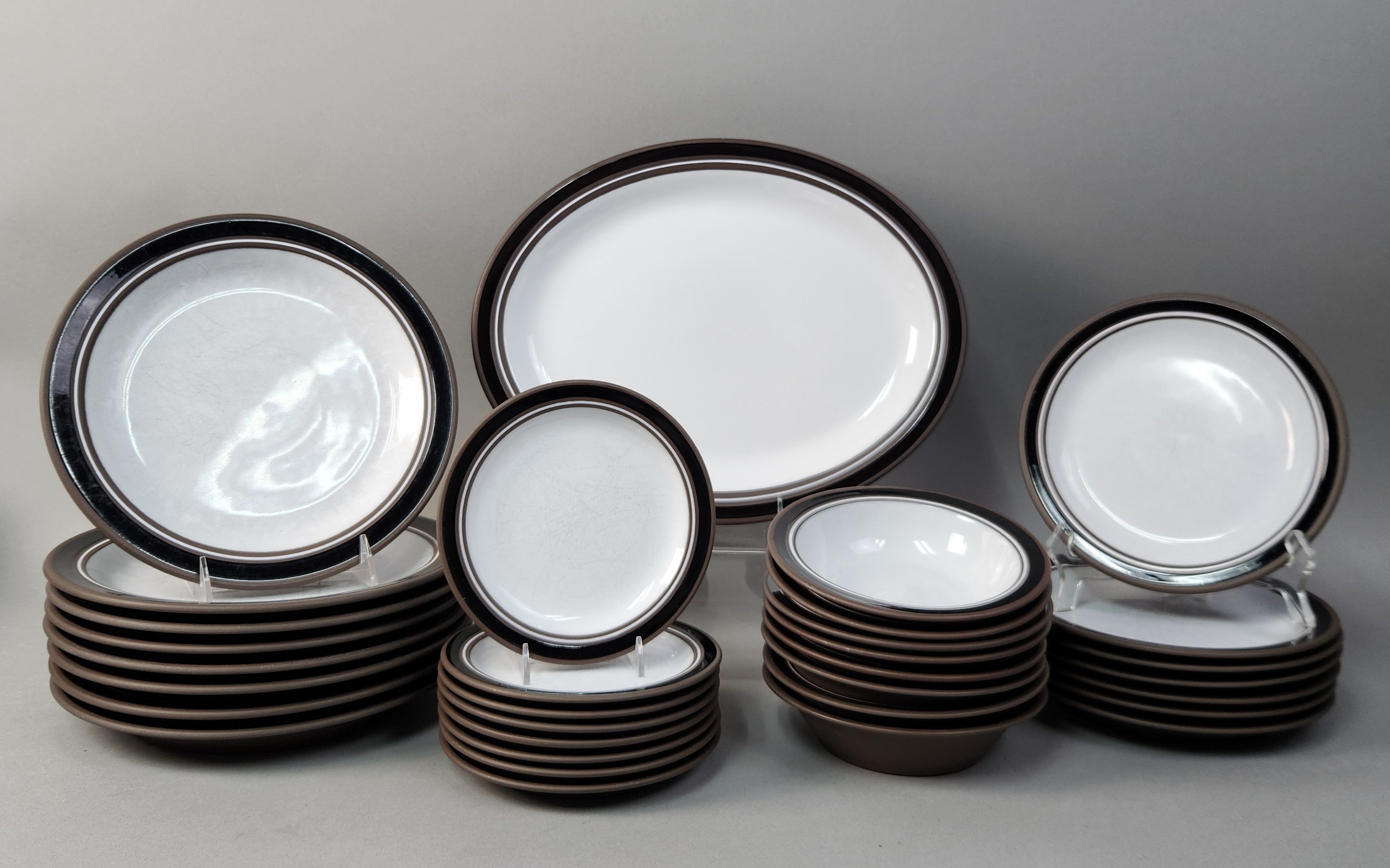 Hornsea England Contrast Vitramic Dinnerware