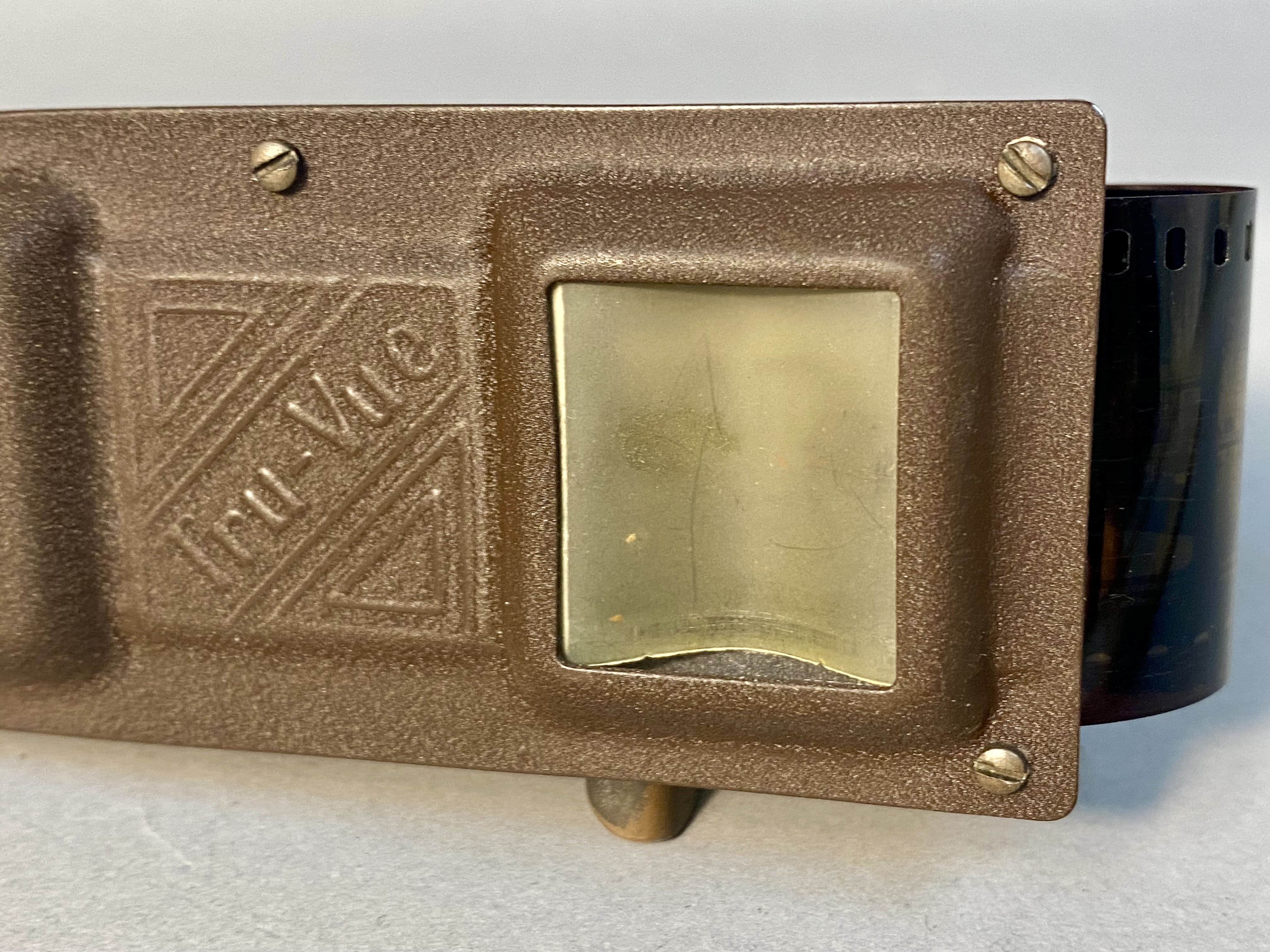 Tru-Vue Bakelite Stereoscopic Filmstrip Viewer & Filmstrips