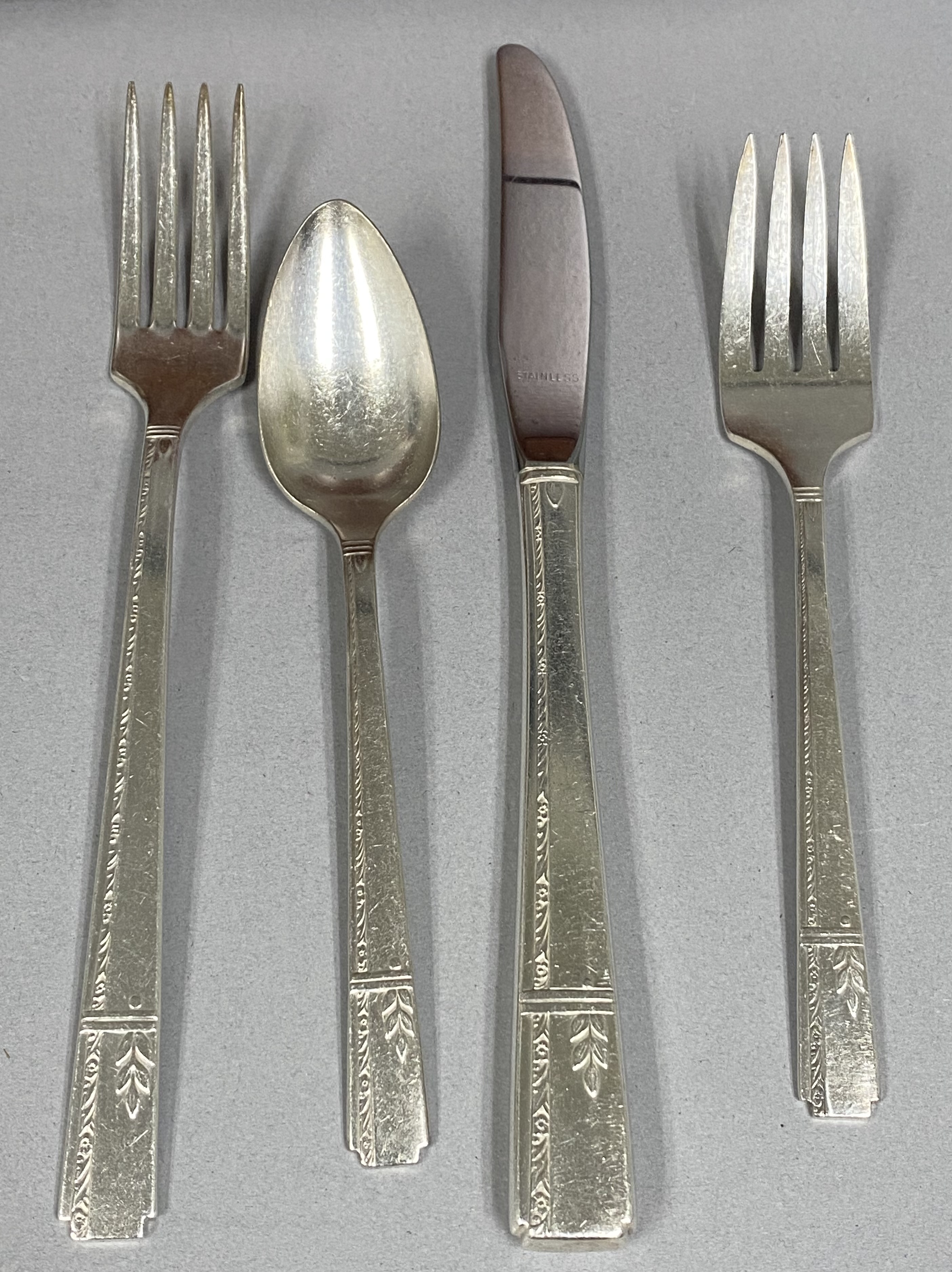 Oneida Heirloom Plate Milady Pattern Silver-Plated Flatware