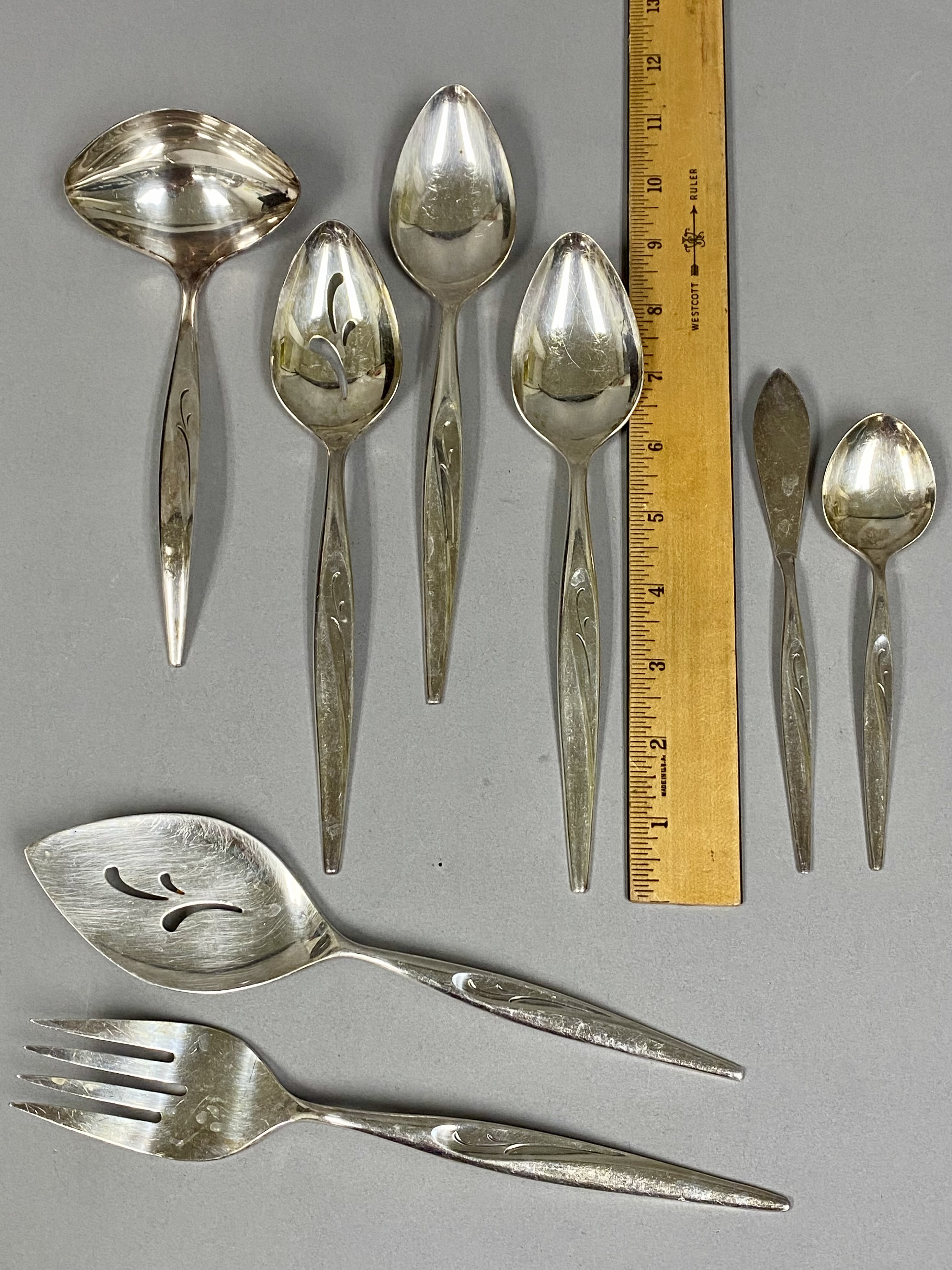 Oneida Community Flight Pattern Silverplate Flatware