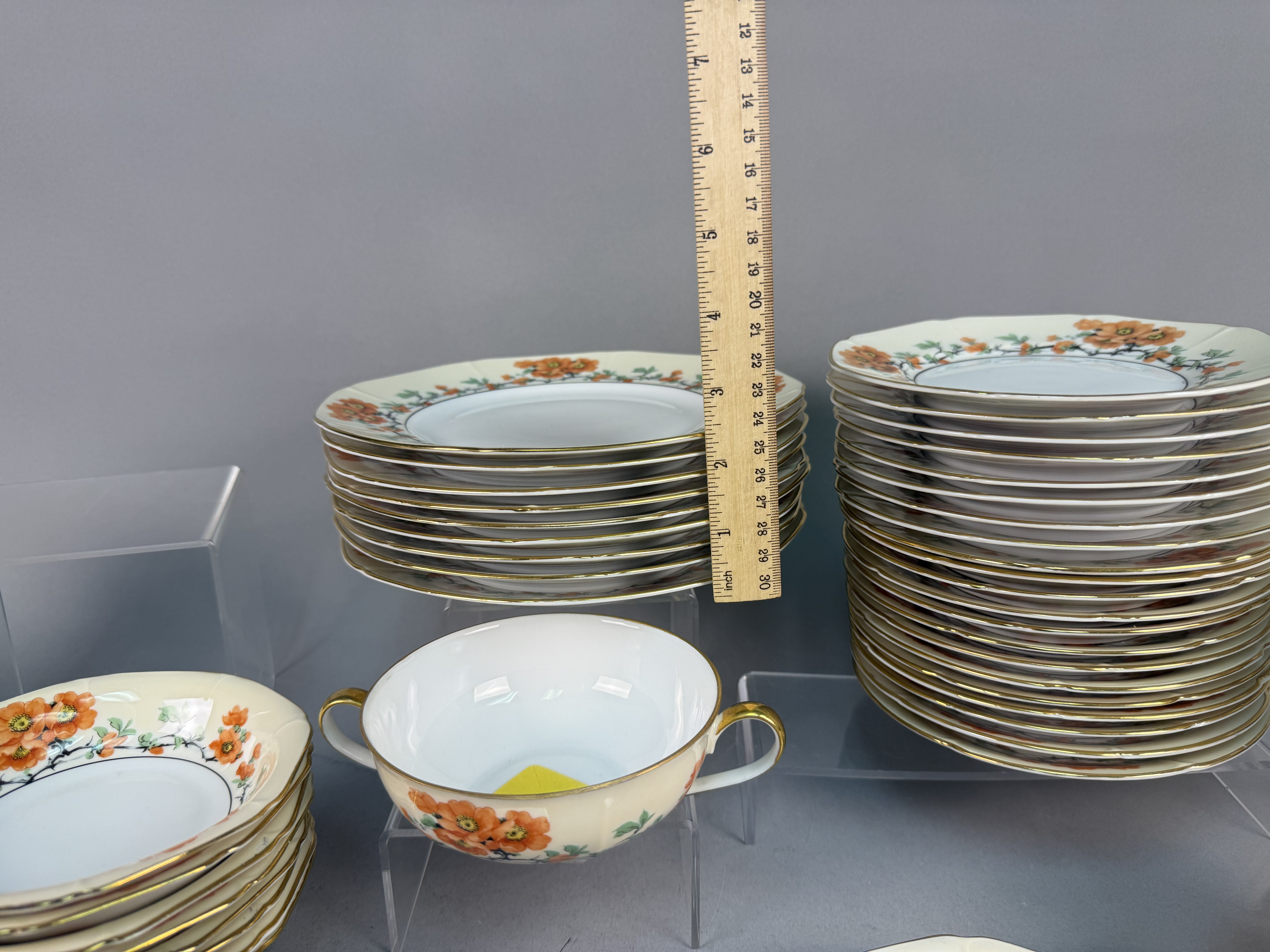 Epiag Czechoslovakian Porcelain Dinner Service