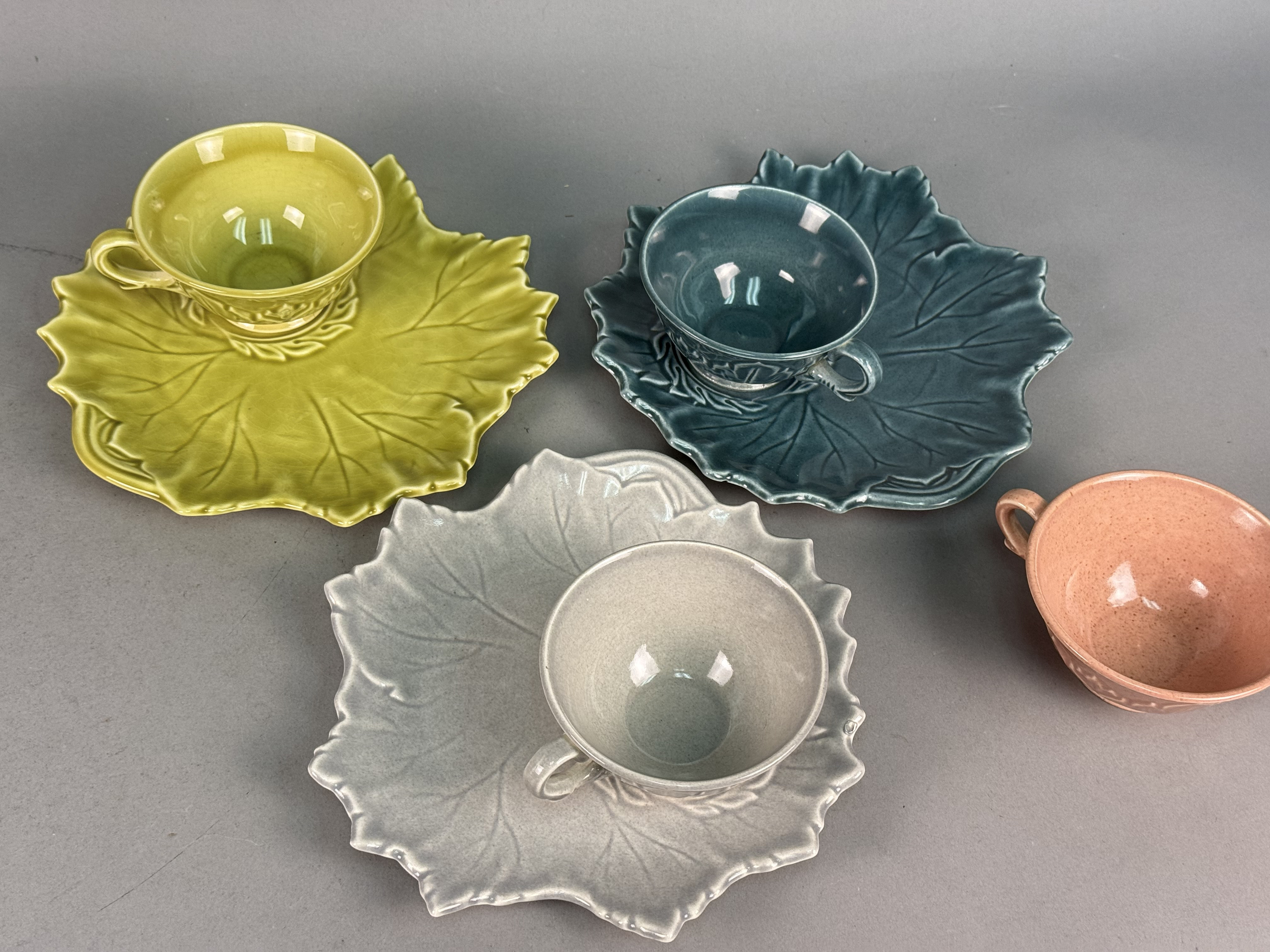 Steubenville Woodfield Pattern Snack Plates & Cups