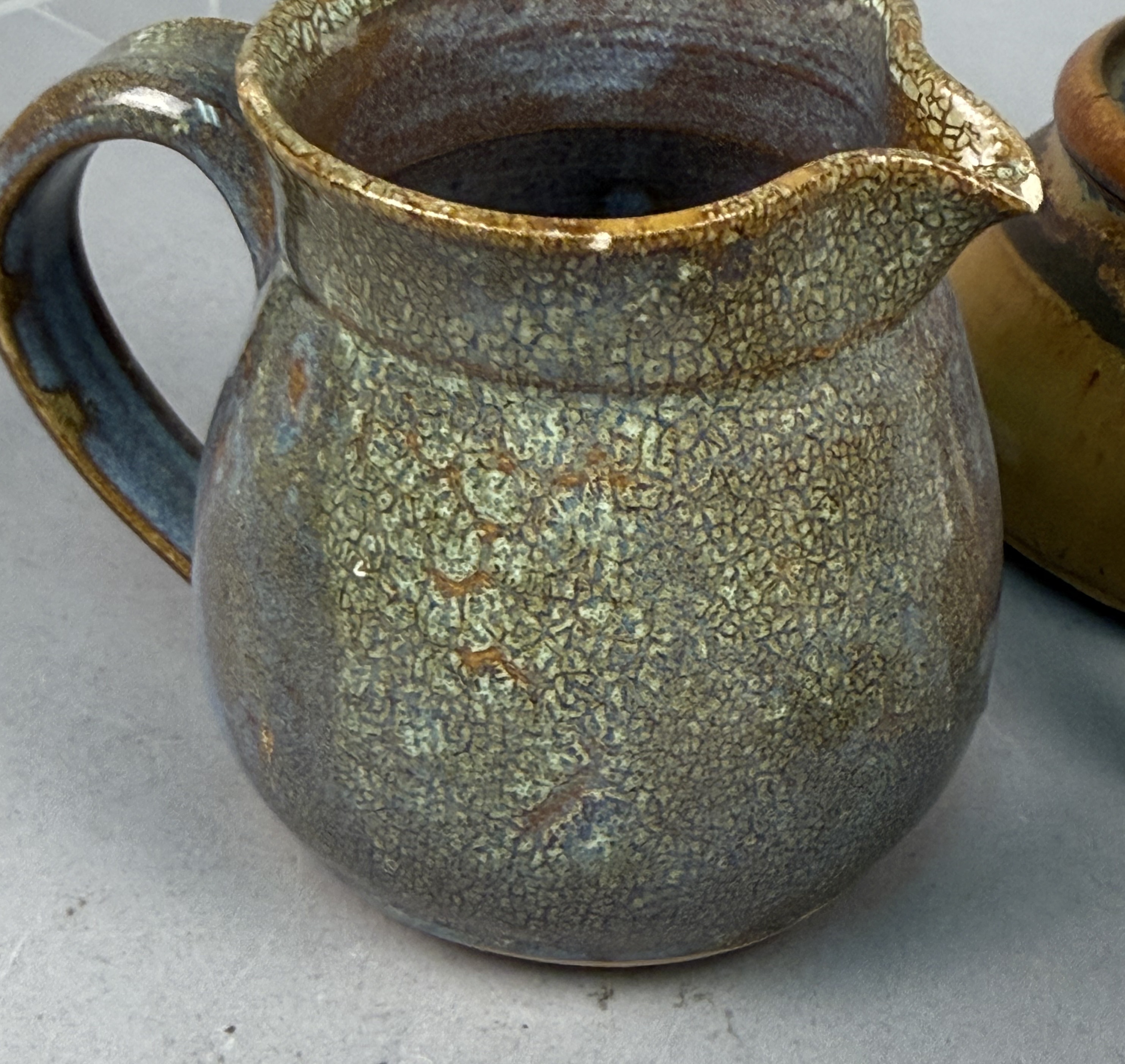Art & Studio Pottery Incl Frankoma and Red Duck