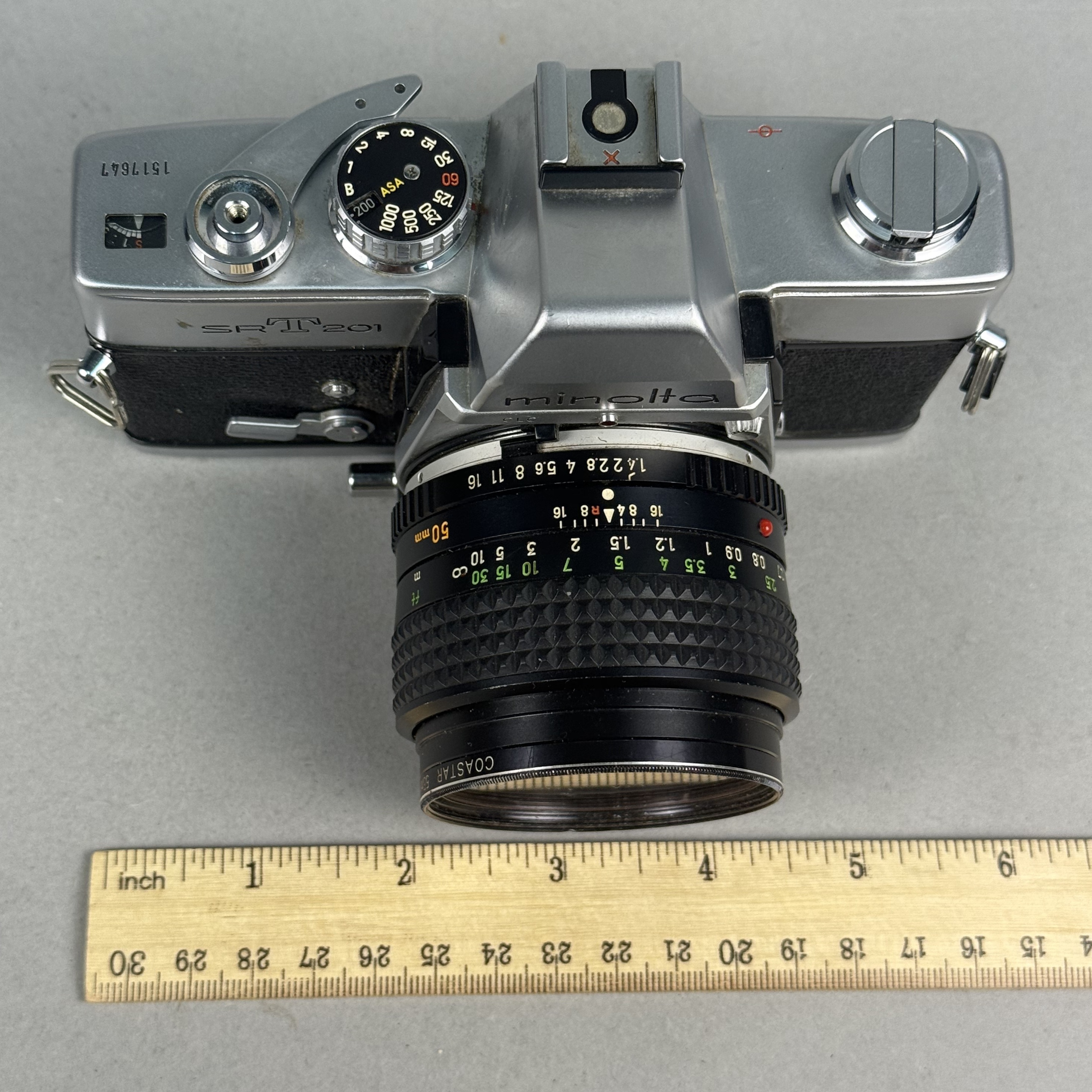 Minolta SR-T 201 35mm SLR w 50mm Lens