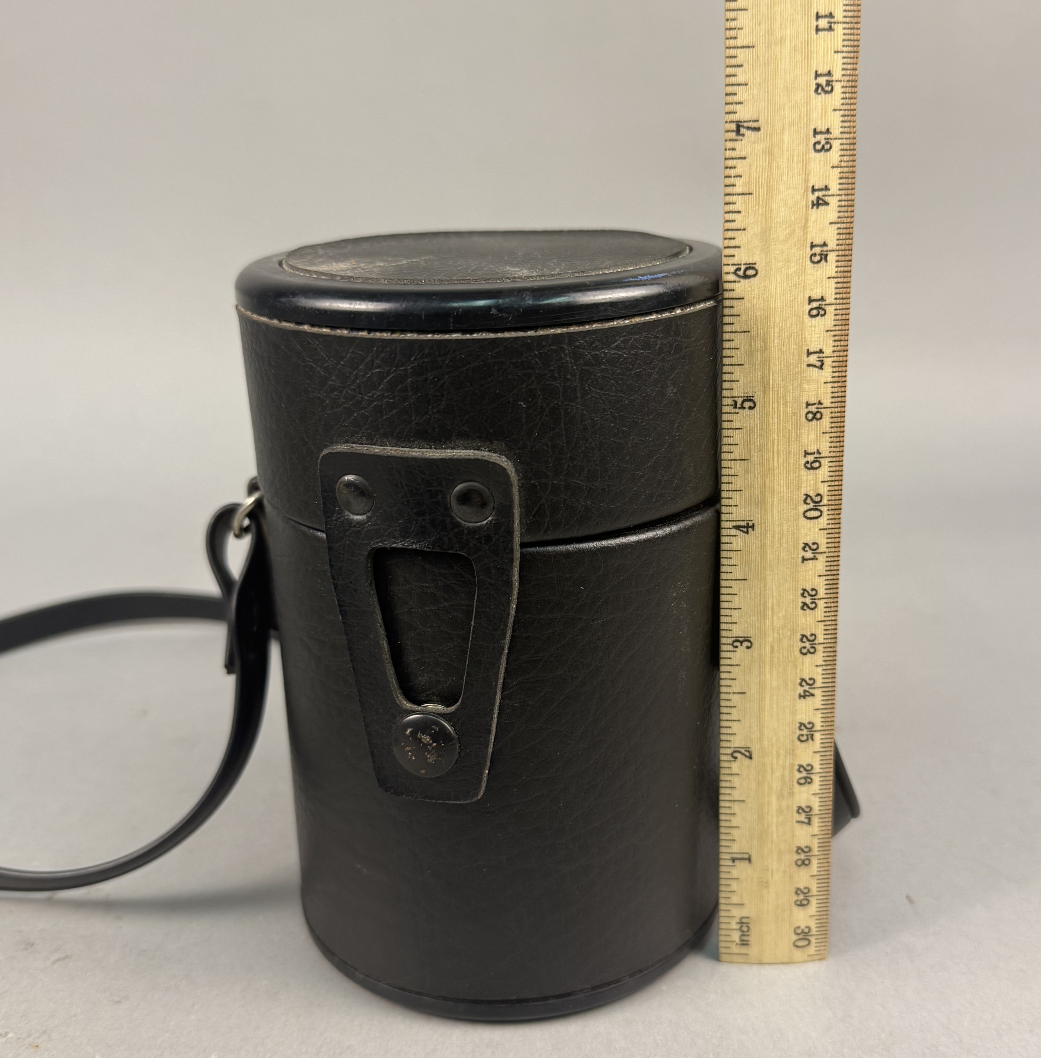 Vivitar 70-150mm f/3.8 Auto Zoom Lens for Minolta Mount