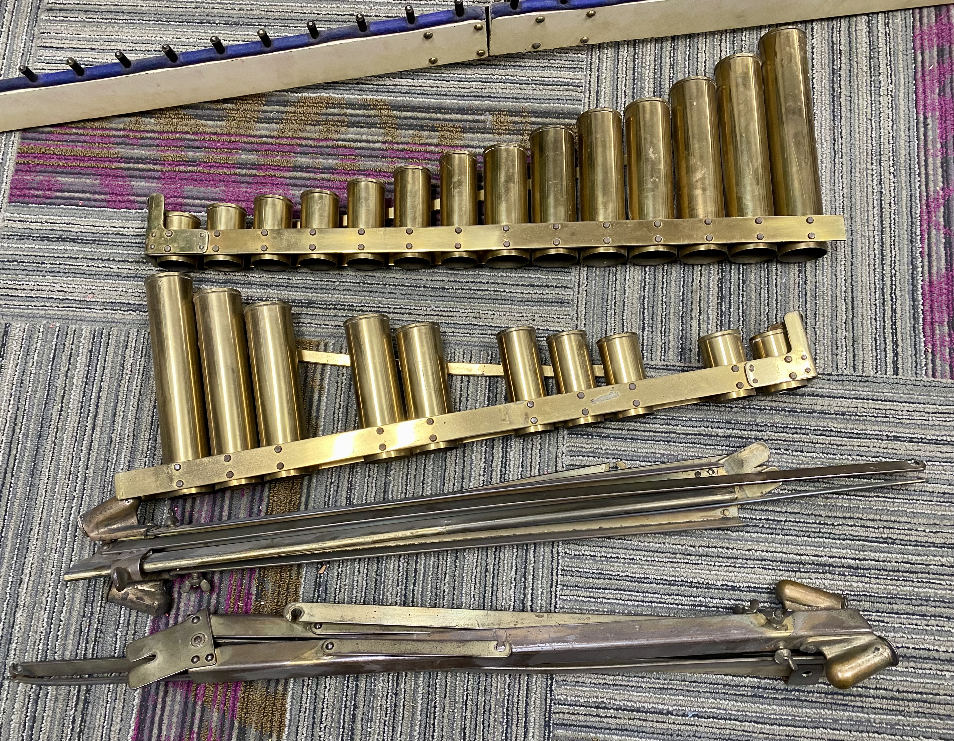 Vintage Portable Resonator Xylophone & Accessories