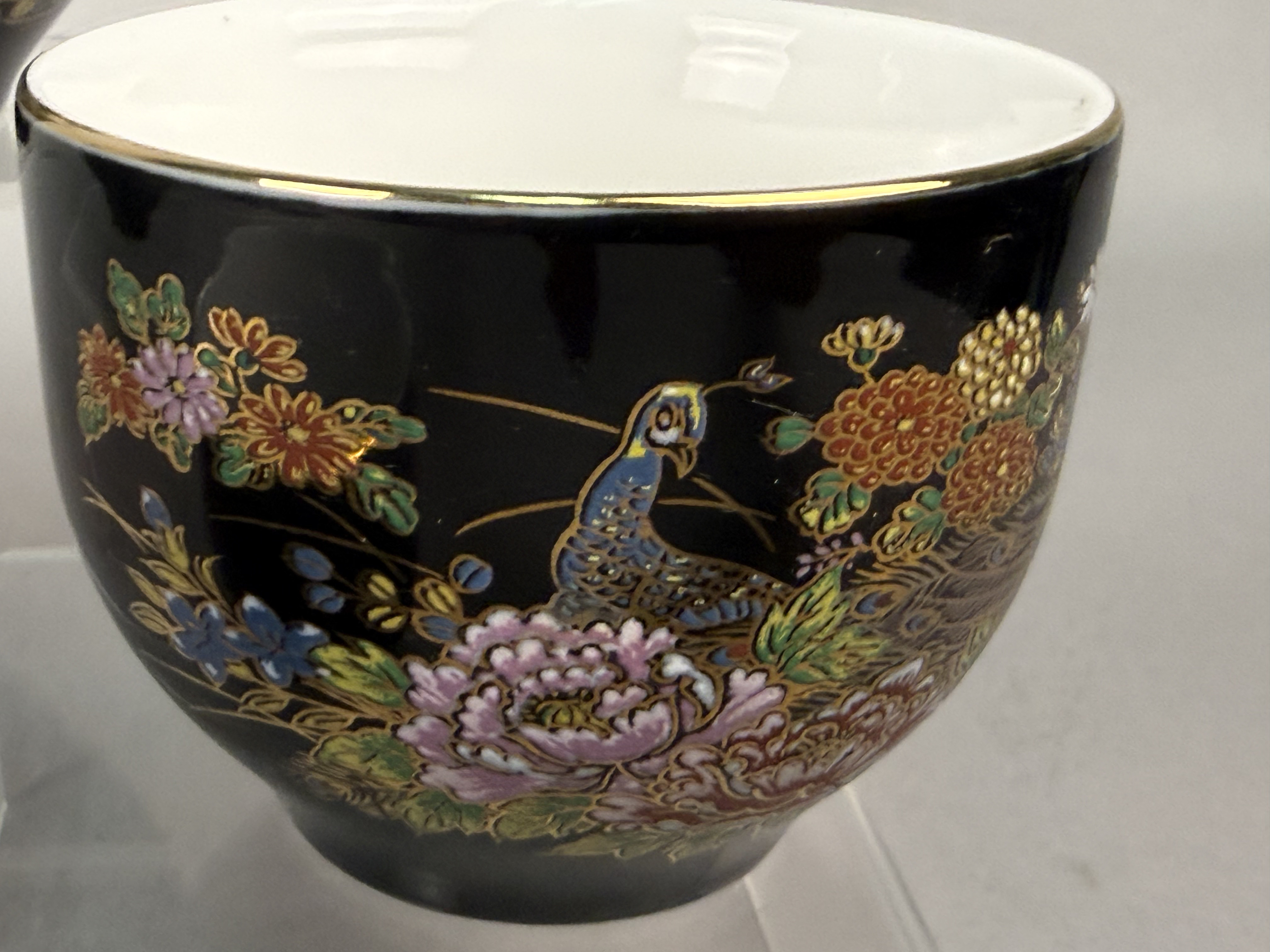 4 Japanese Porcelain Peacock Sake or Tea Cups