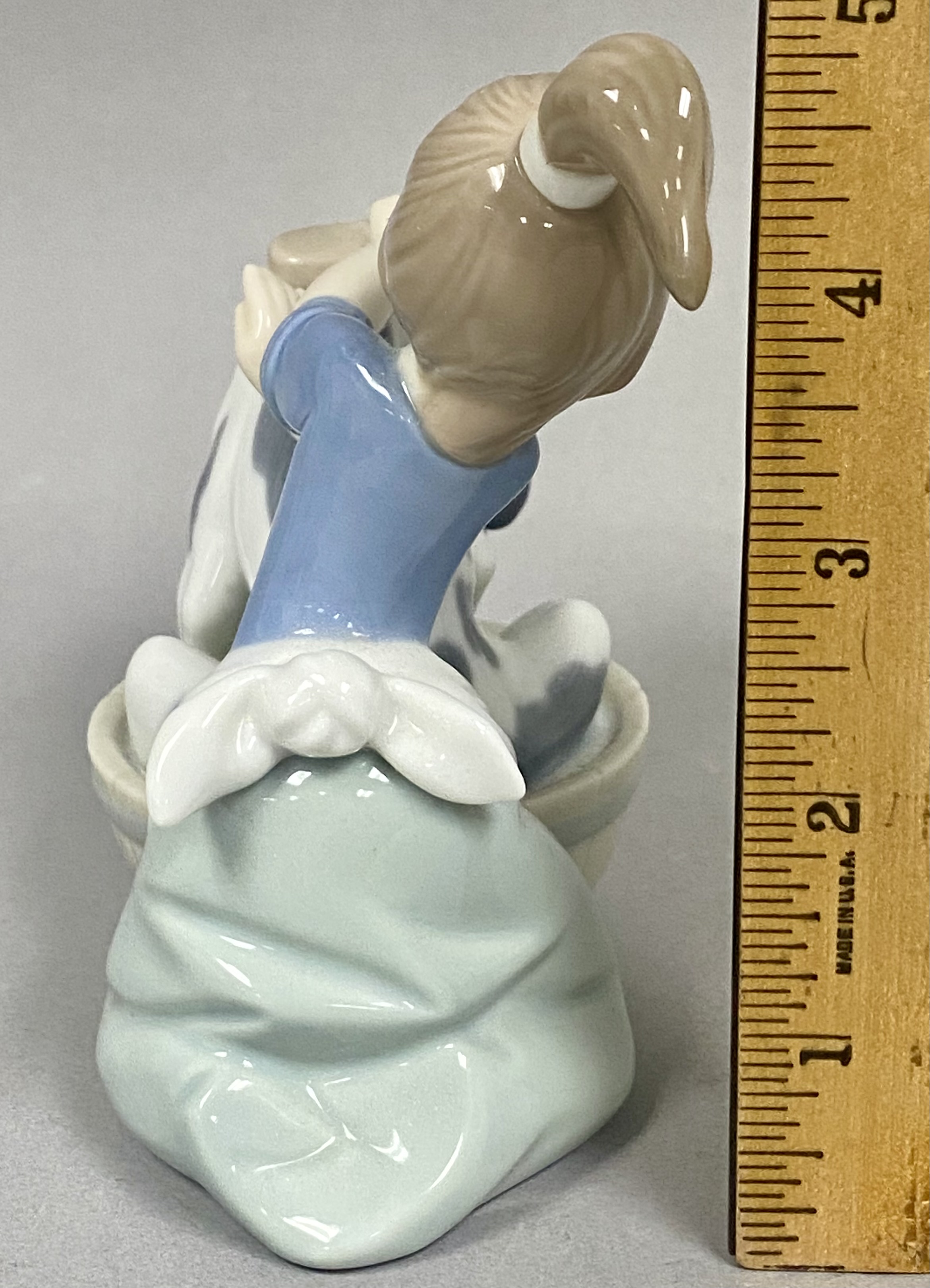 Lladro Bashful Bather, Number 5455