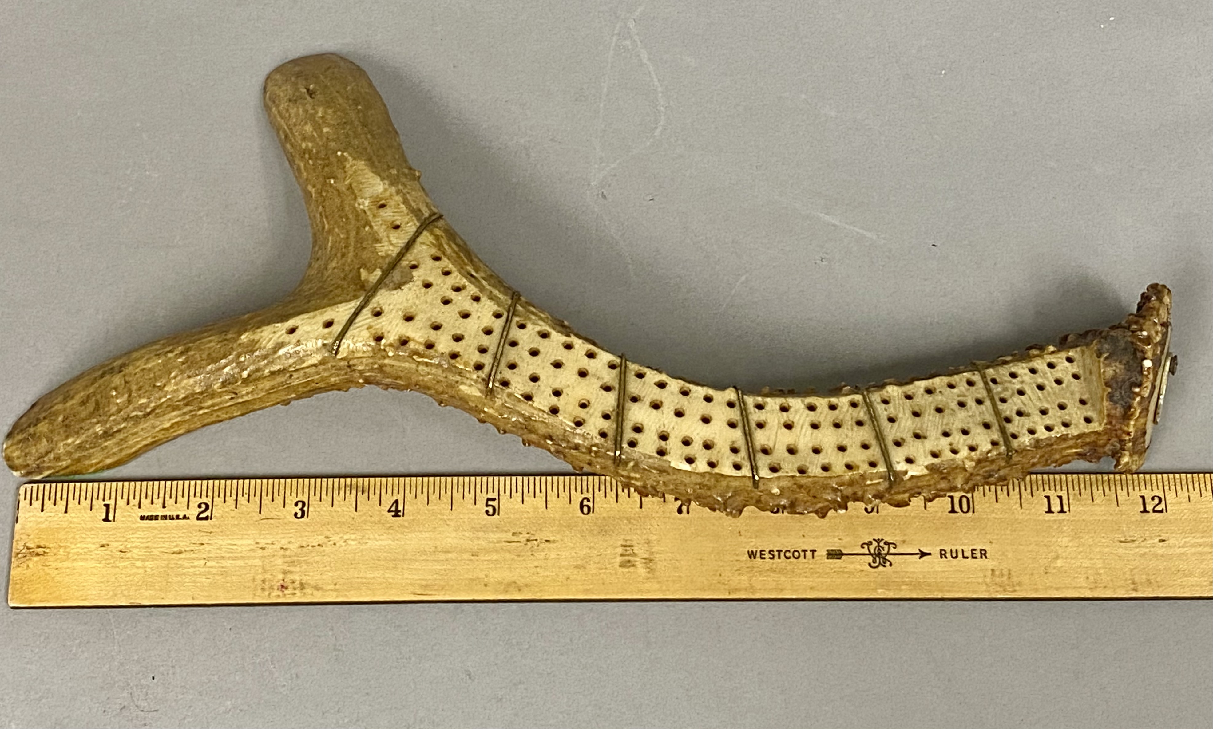 Vintage Handcrafted Deer Antler Cribbage Board