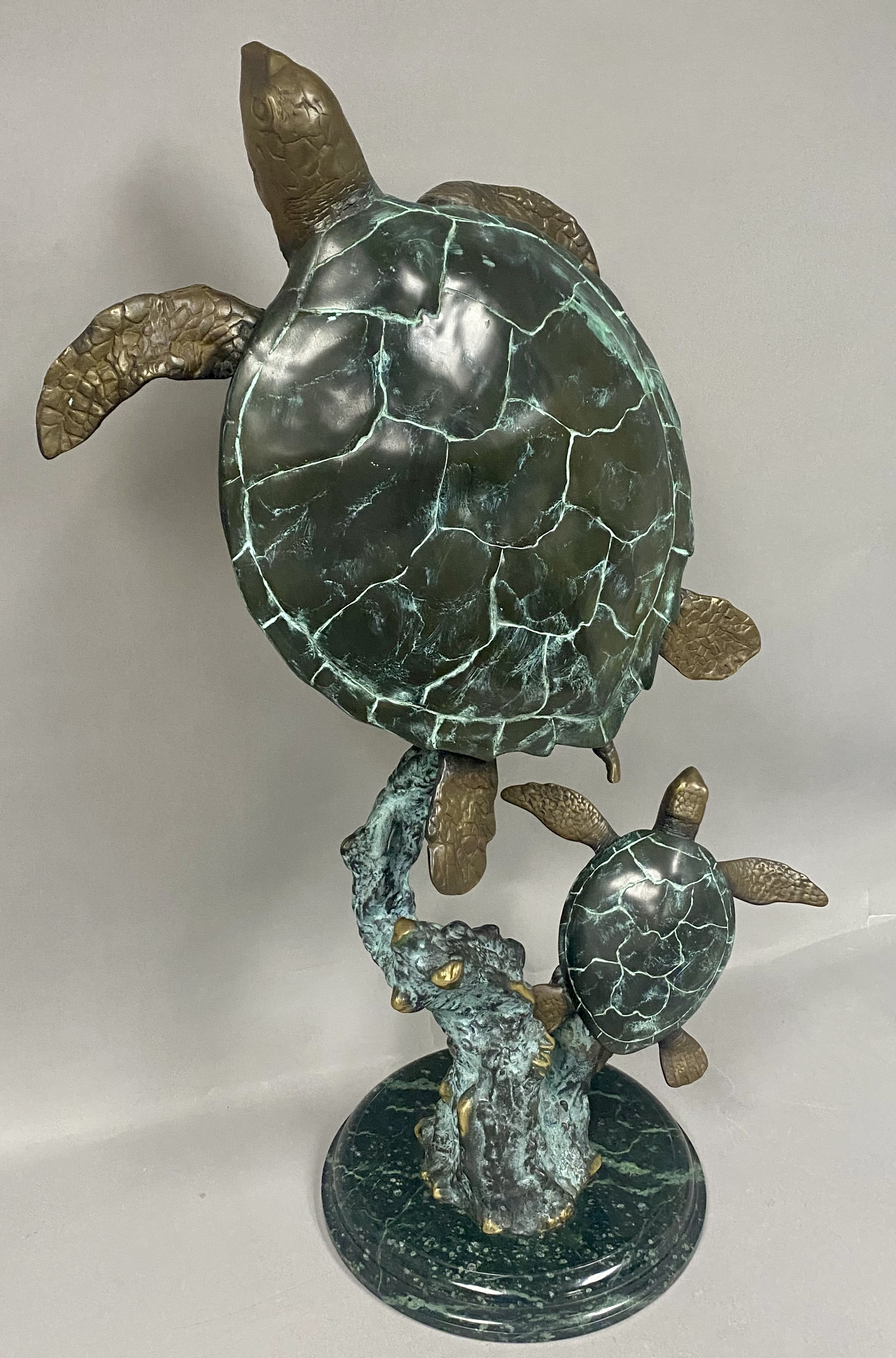 SPI Mother and Baby Sea Turtle Sculpture