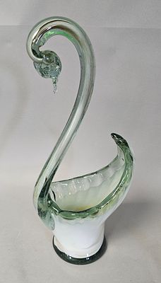 Large Murano Style Glass Swan. A large hand-blown Murano style glass swan, featuring a solid 