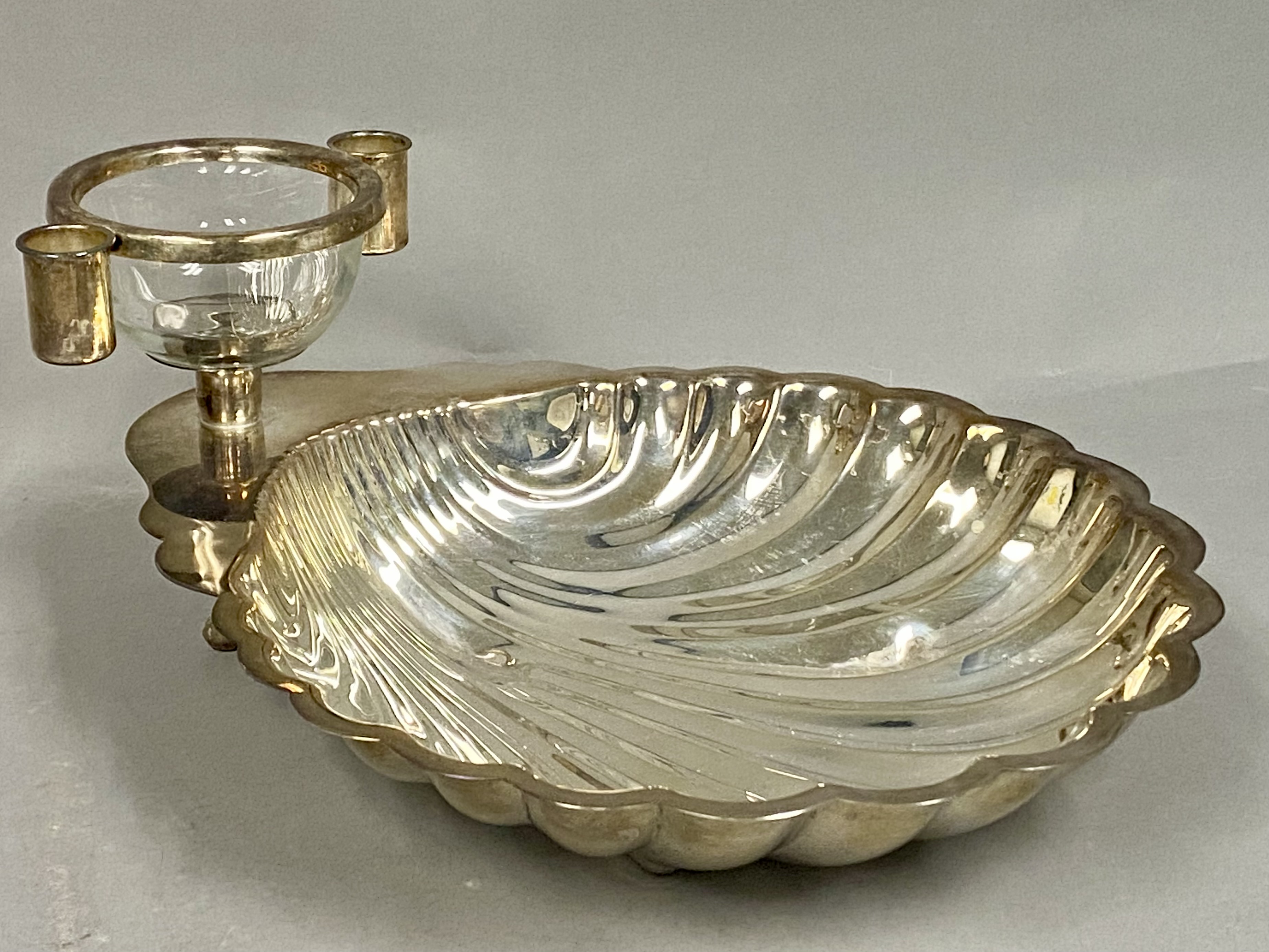 Sheridan Silverplated Shell Seafood Server