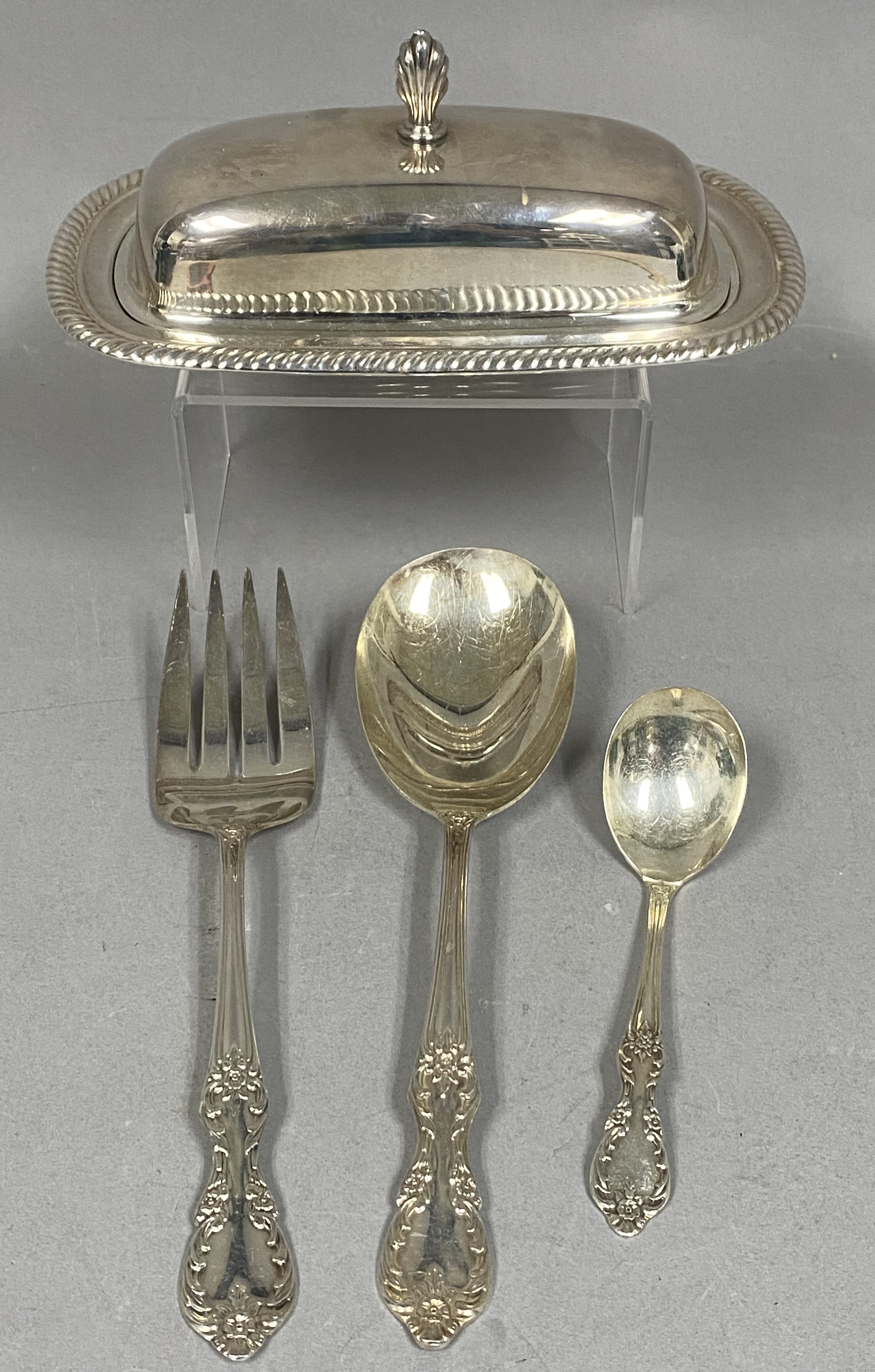 Wm. Rogers Silverplate Serving Group