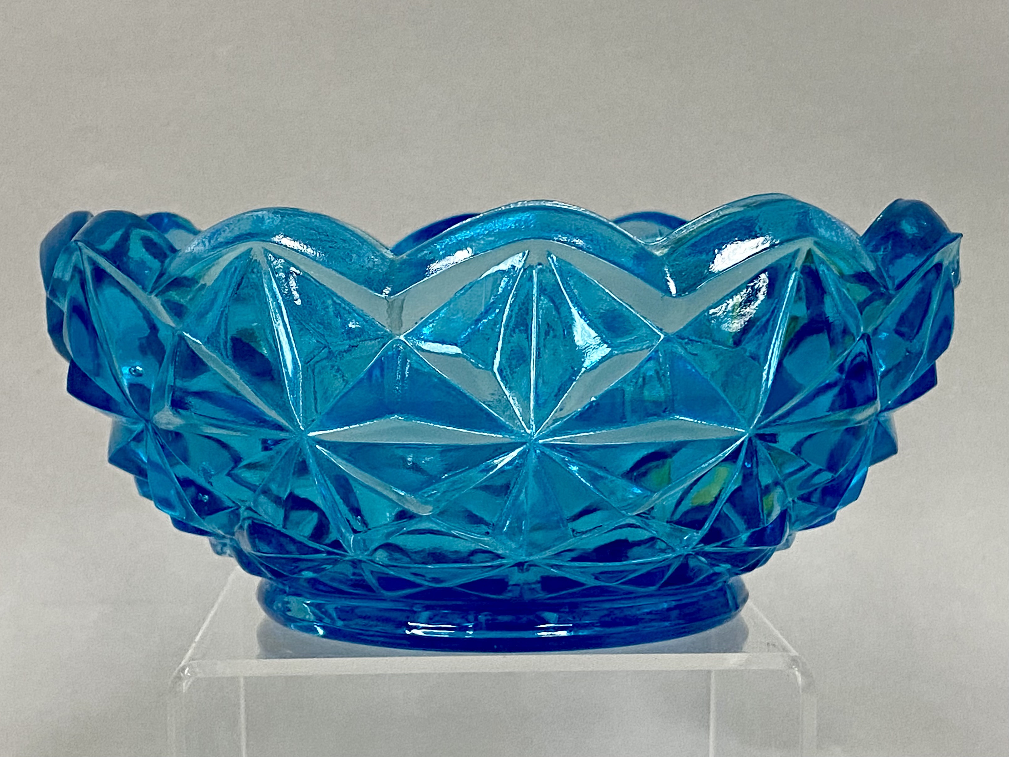 Indiana Glass Monticello Aqua Bowl