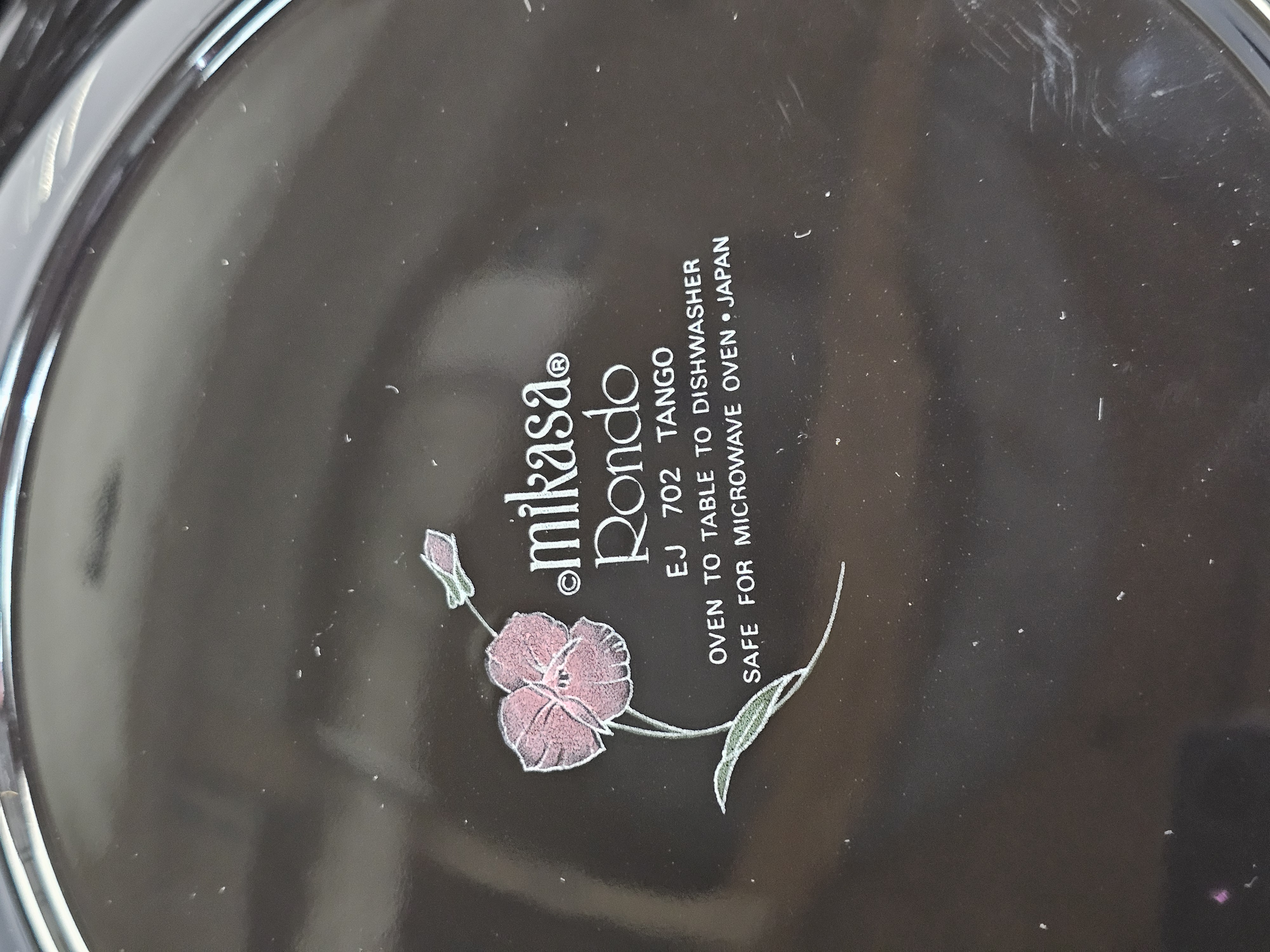 42-Piece Mikasa Tango Dinner Set
