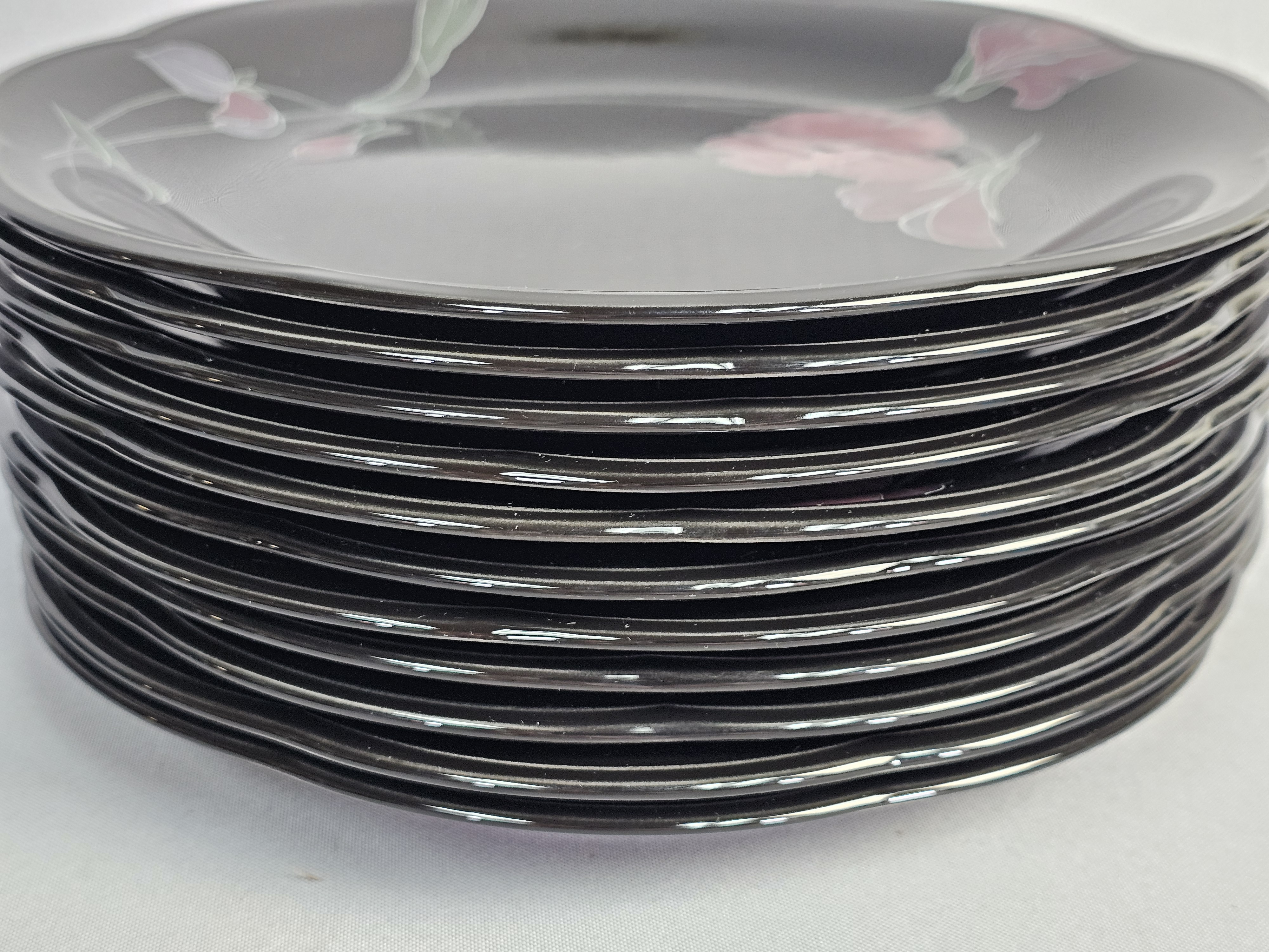 42-Piece Mikasa Tango Dinner Set