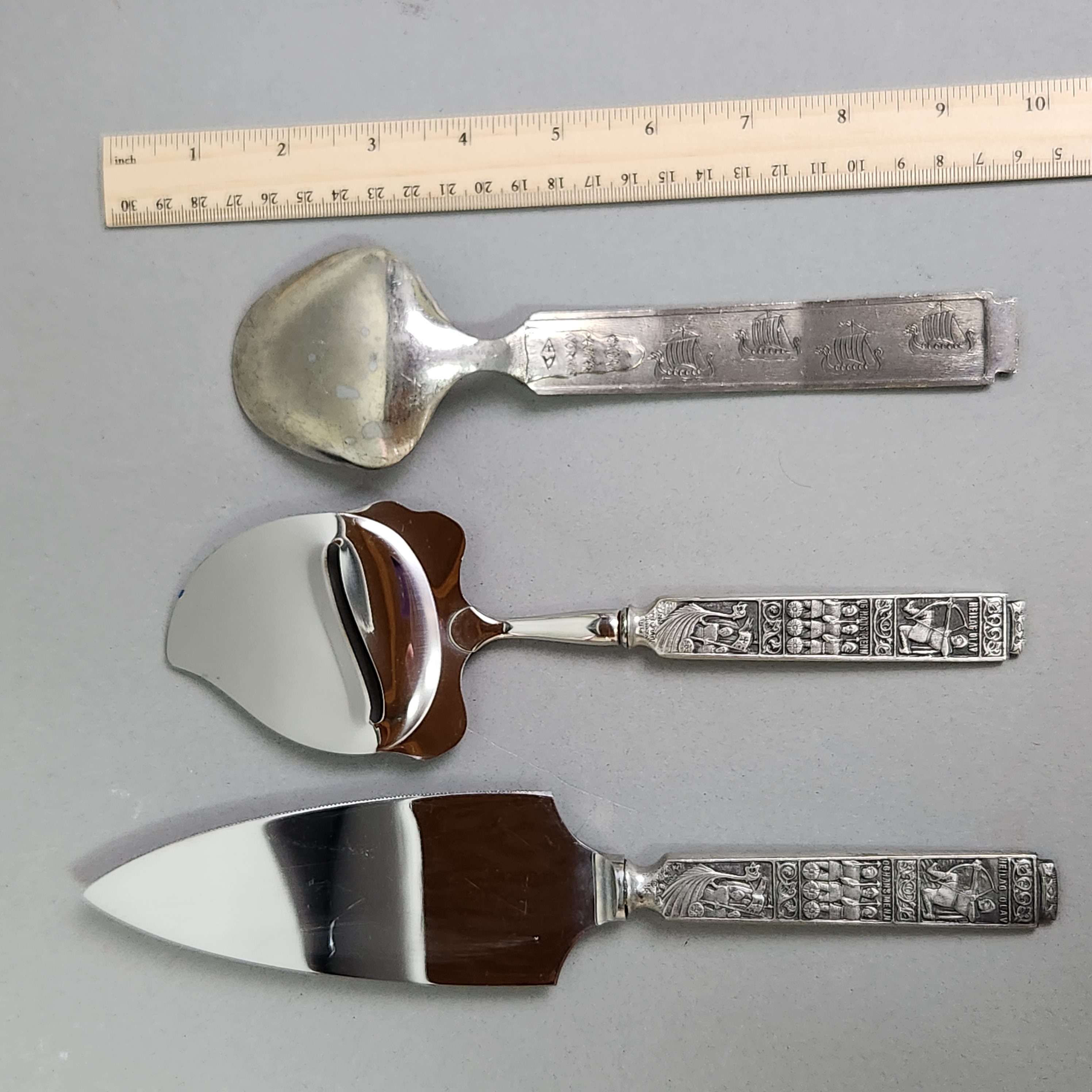 Konge Tinn Pewter Serving Set