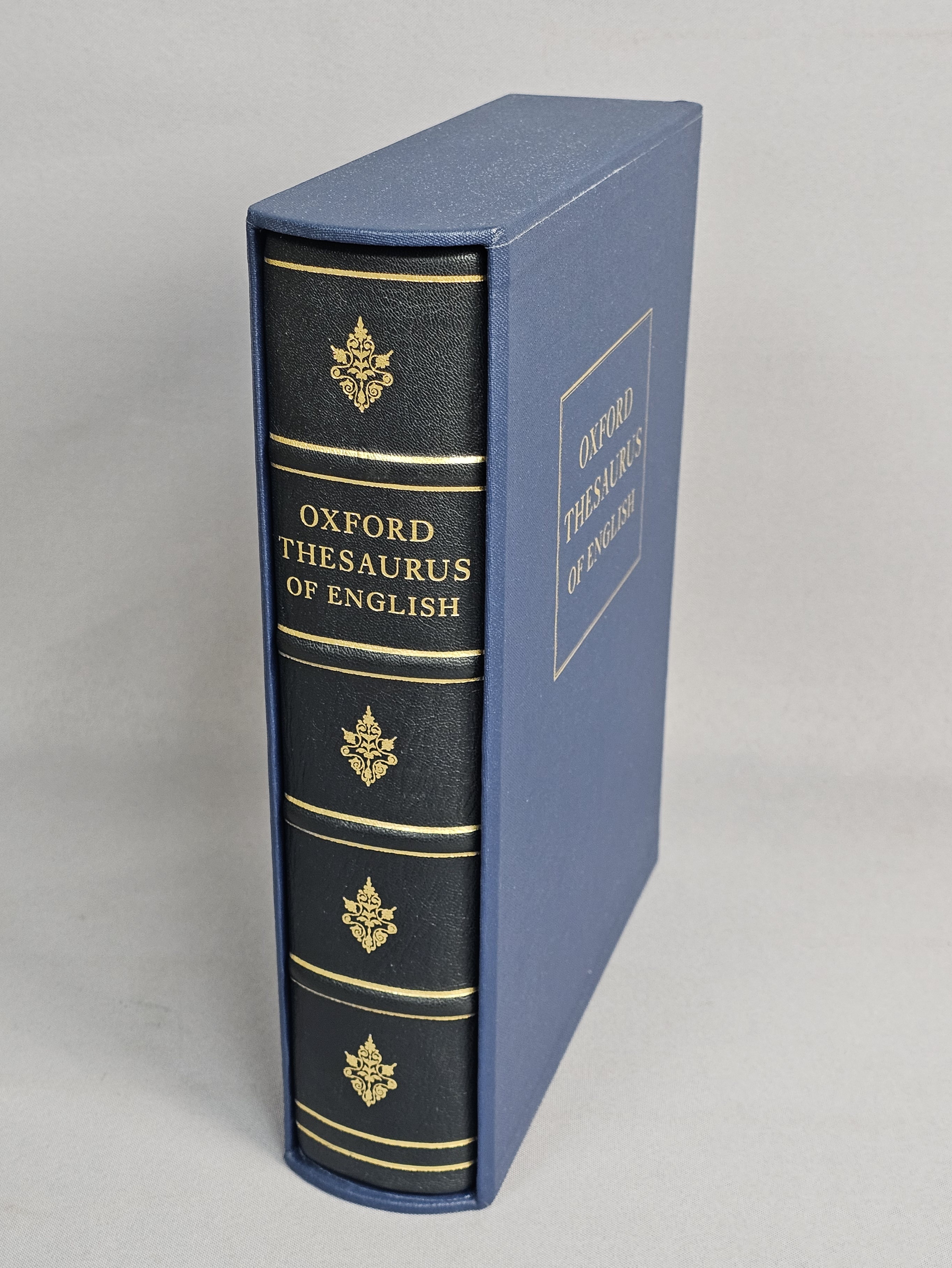 Folio Society Oxford Thesaurus 2004