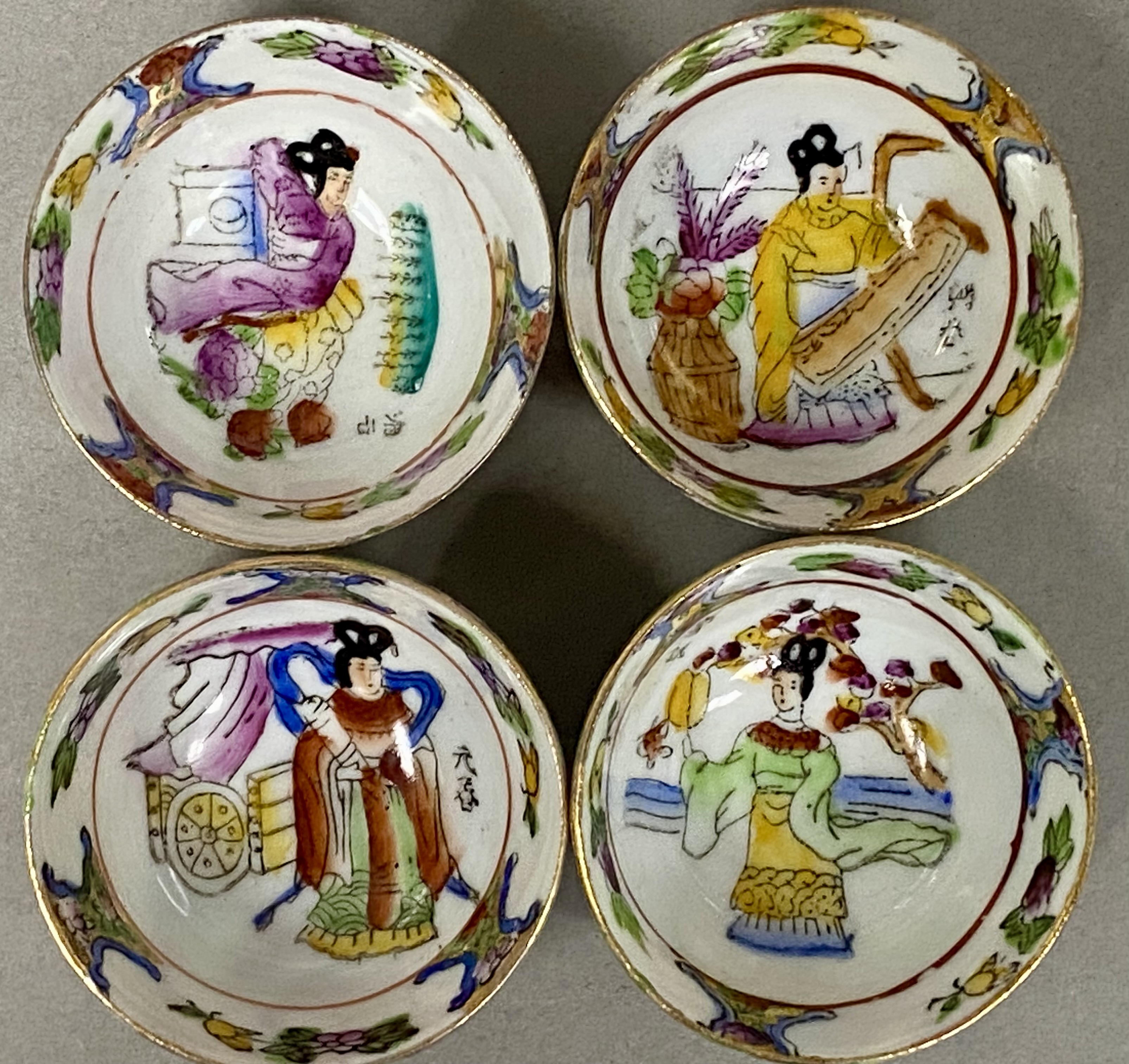 Set of Twelve Chinese Porcelain Bowls