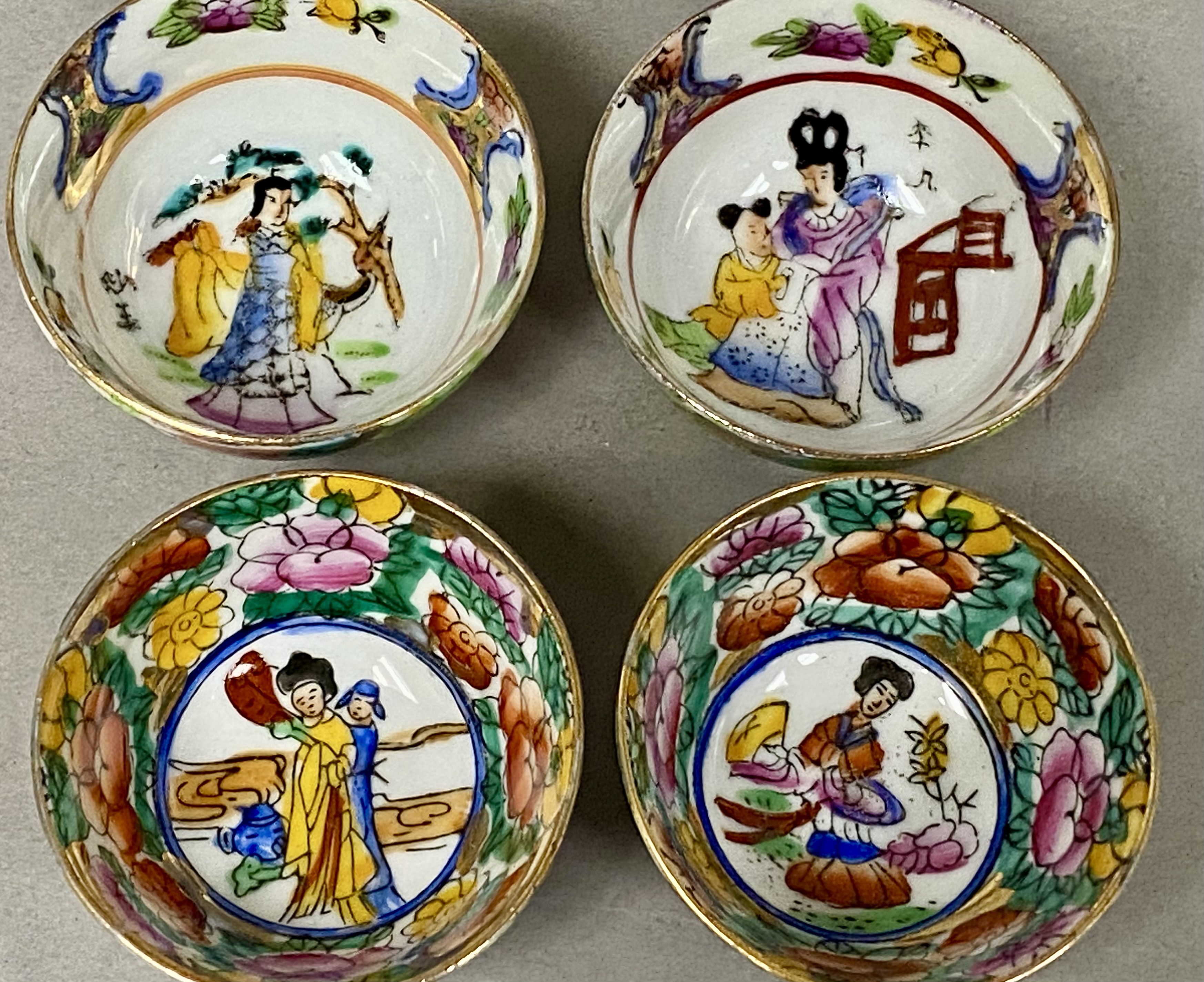 Set of Twelve Chinese Porcelain Bowls