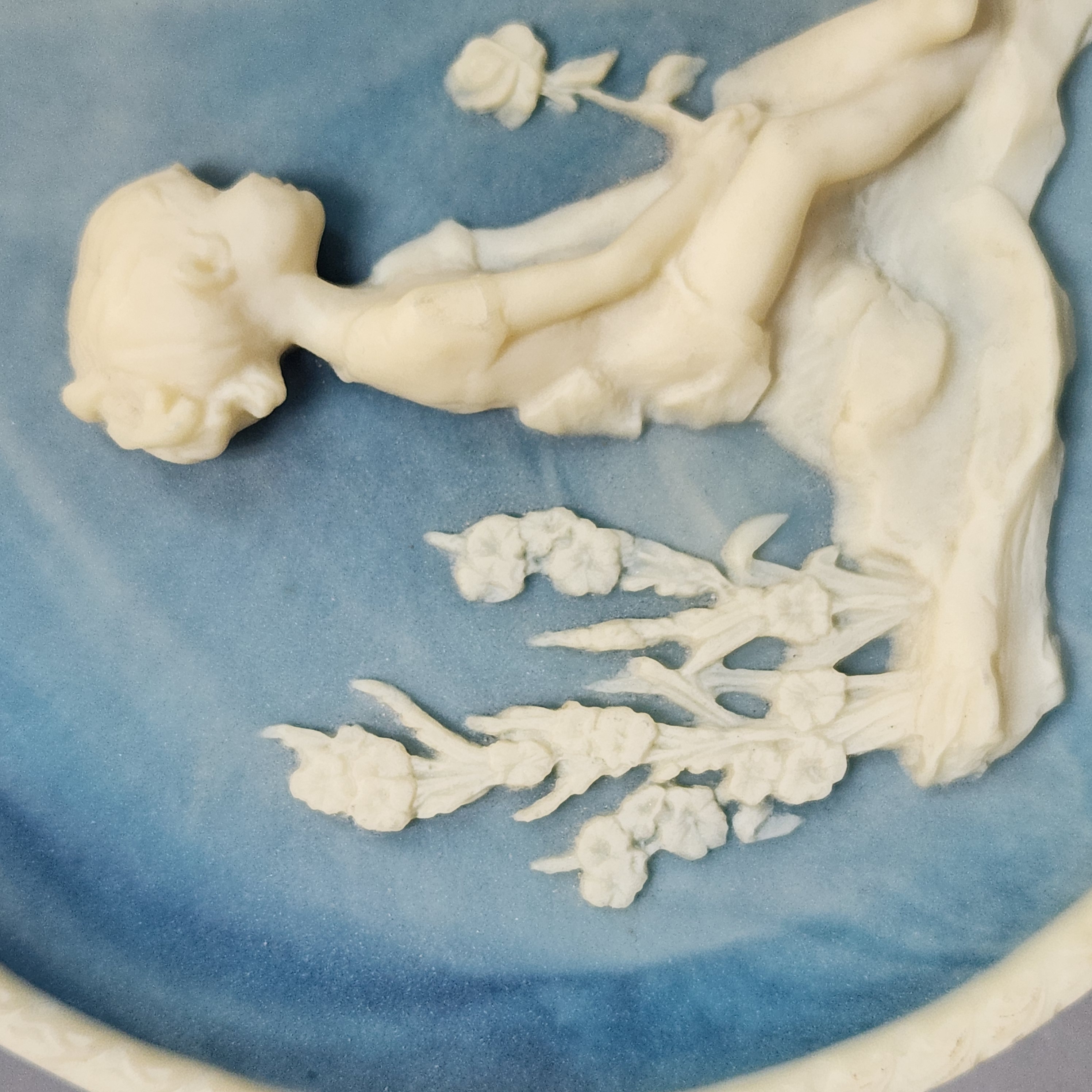 Avondale Melissa Sculpture Plate