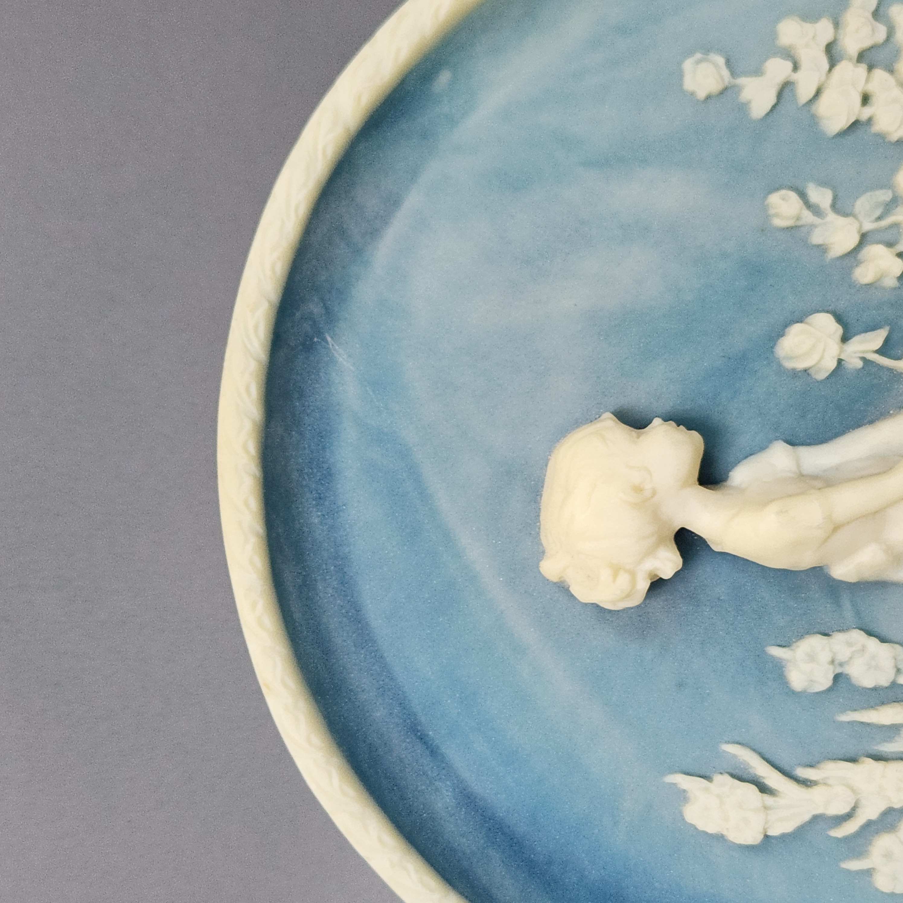 Avondale Melissa Sculpture Plate
