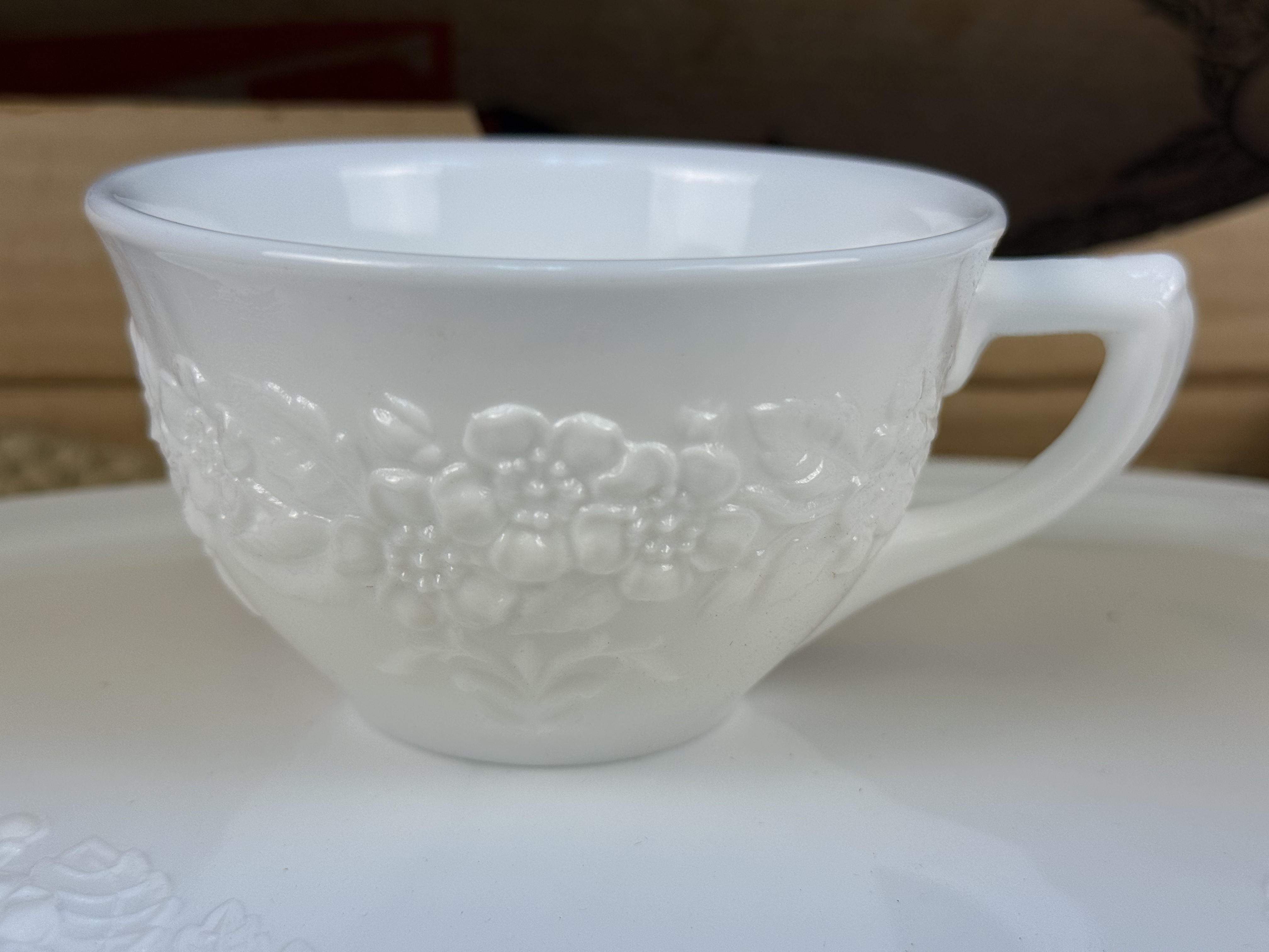 Indiana Glass Milk Glass Smart Set