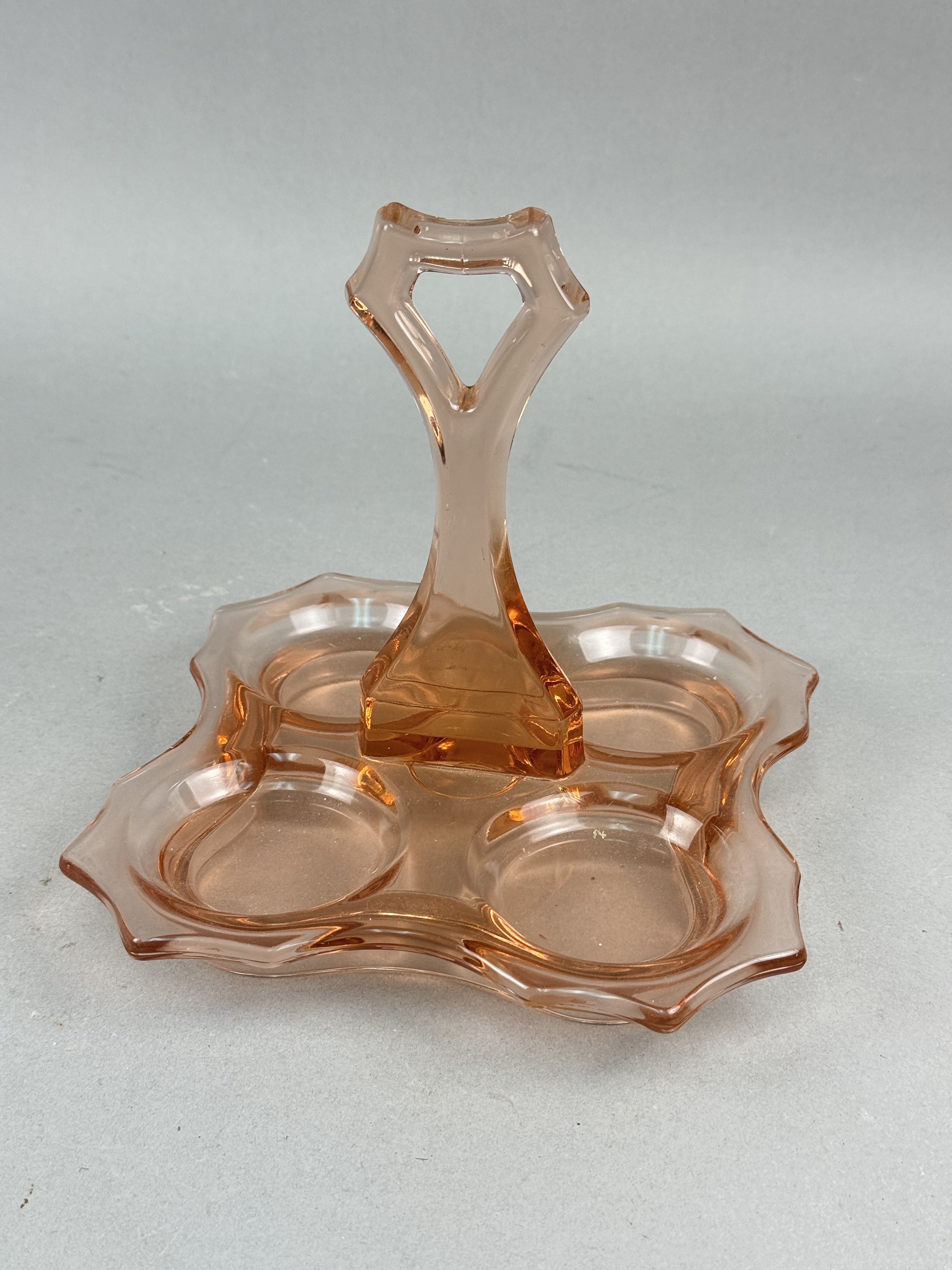 Cambridge Pink Glass Bridge Tray
