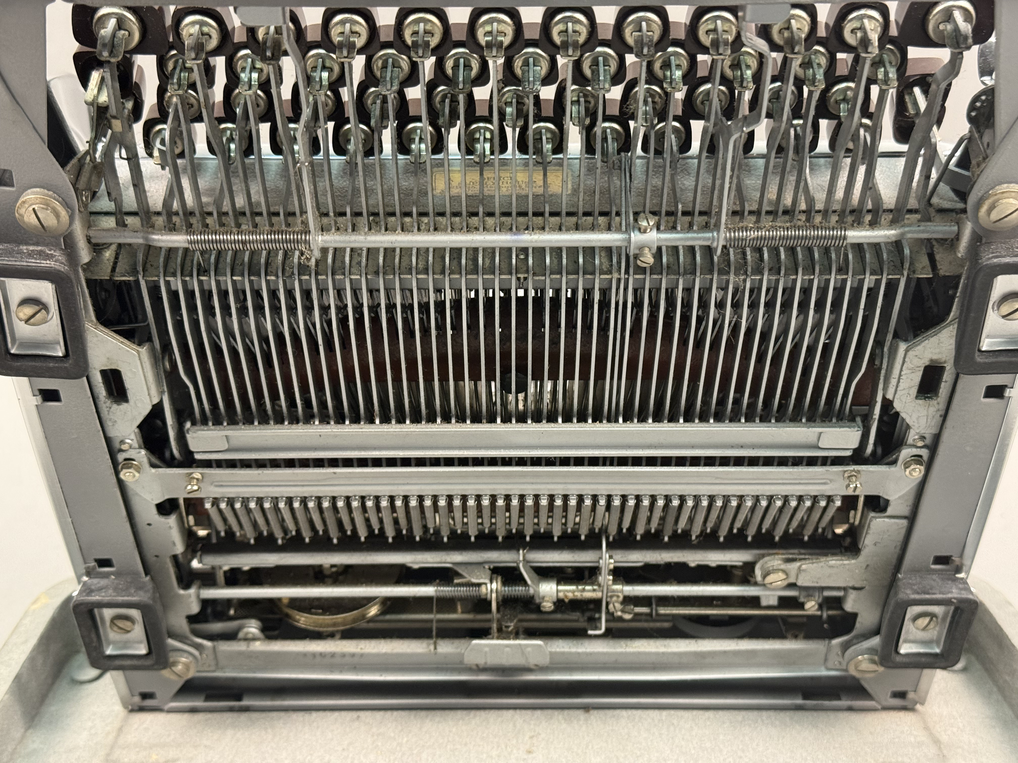 Olympia SM3 De Luxe Typewriter