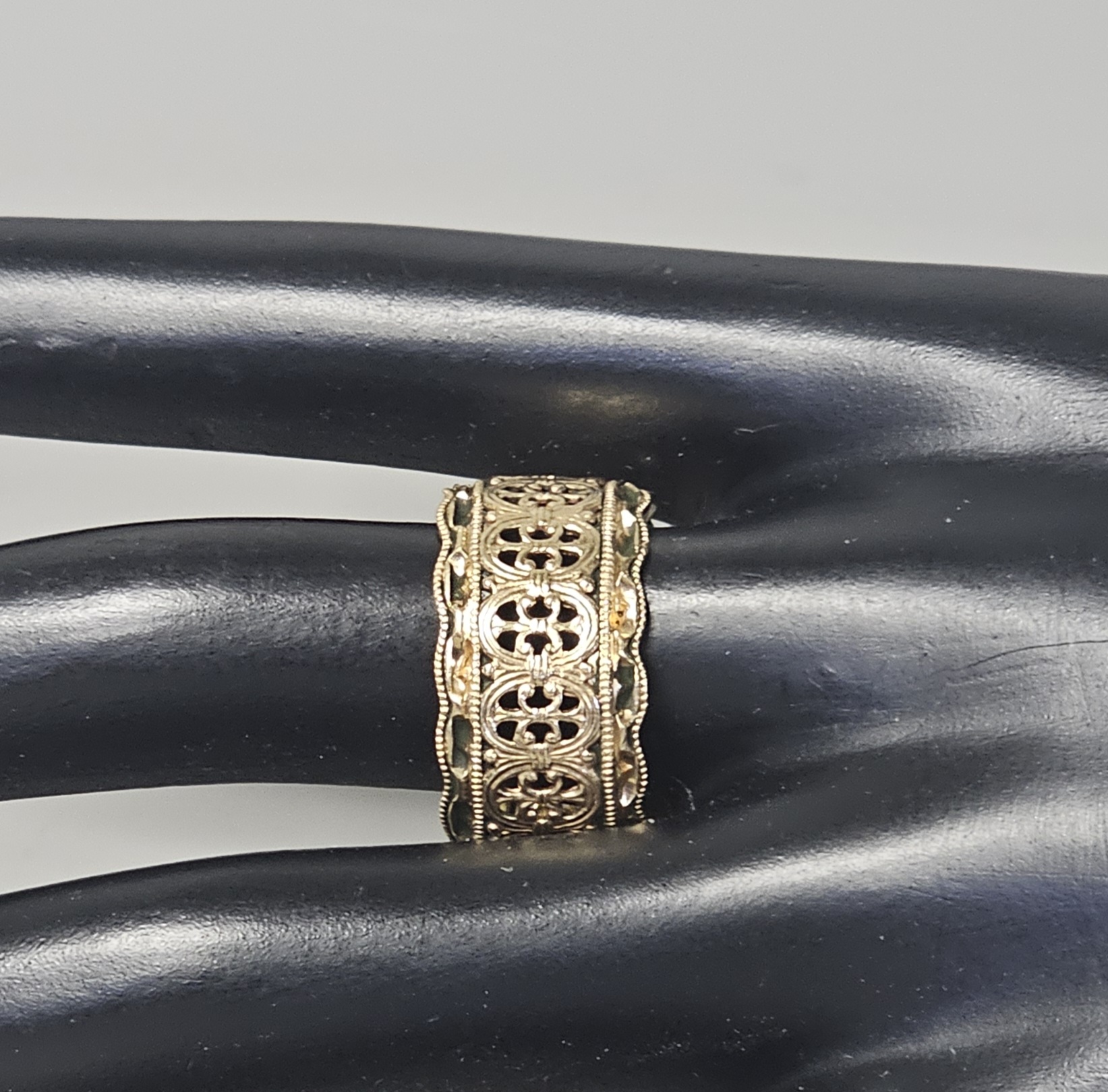 14K Gold Filigree Band Ring 7.6 Grams