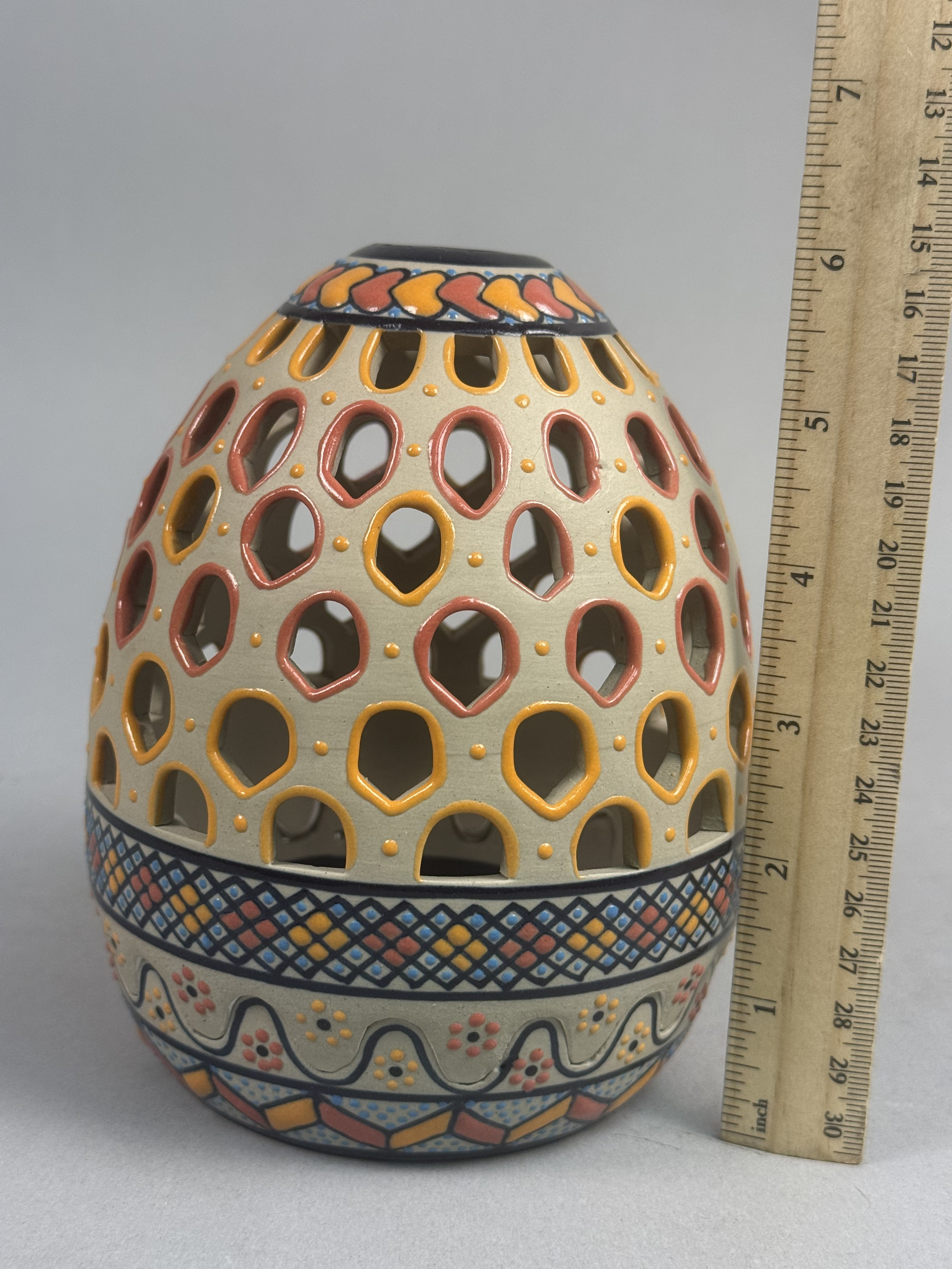 Servin Mexico Reticulated Stoneware Egg