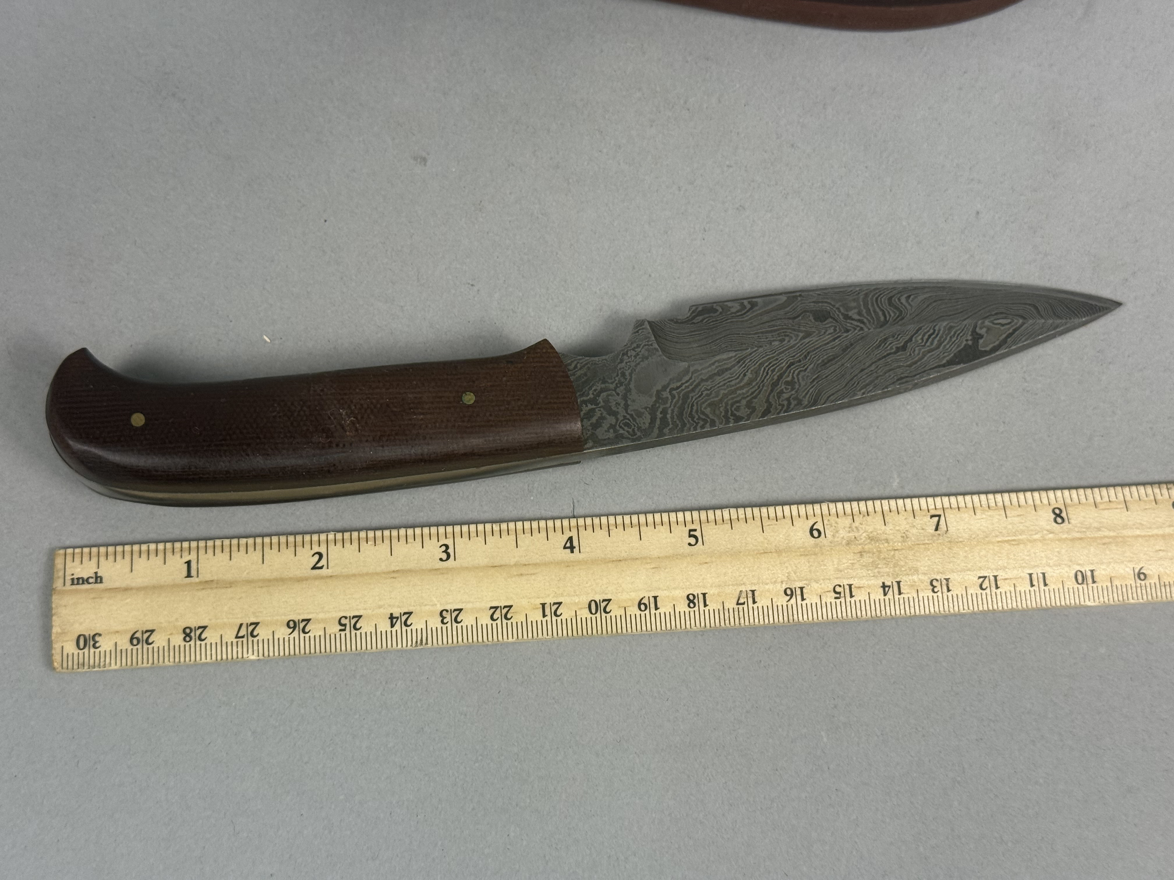 Damascus Steel Fixed Blade Knife