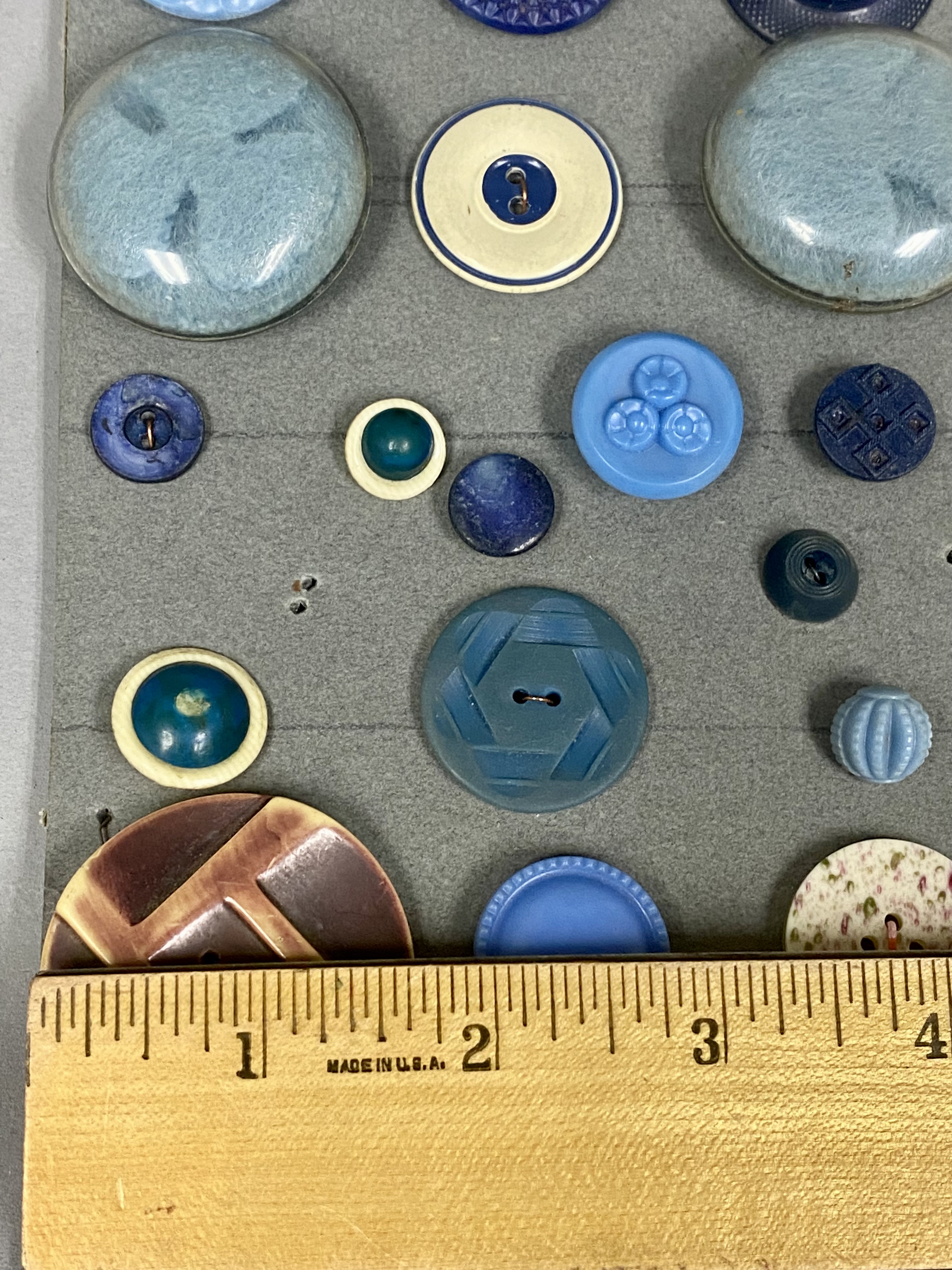 Collection of 100 Vintage Blue Buttons