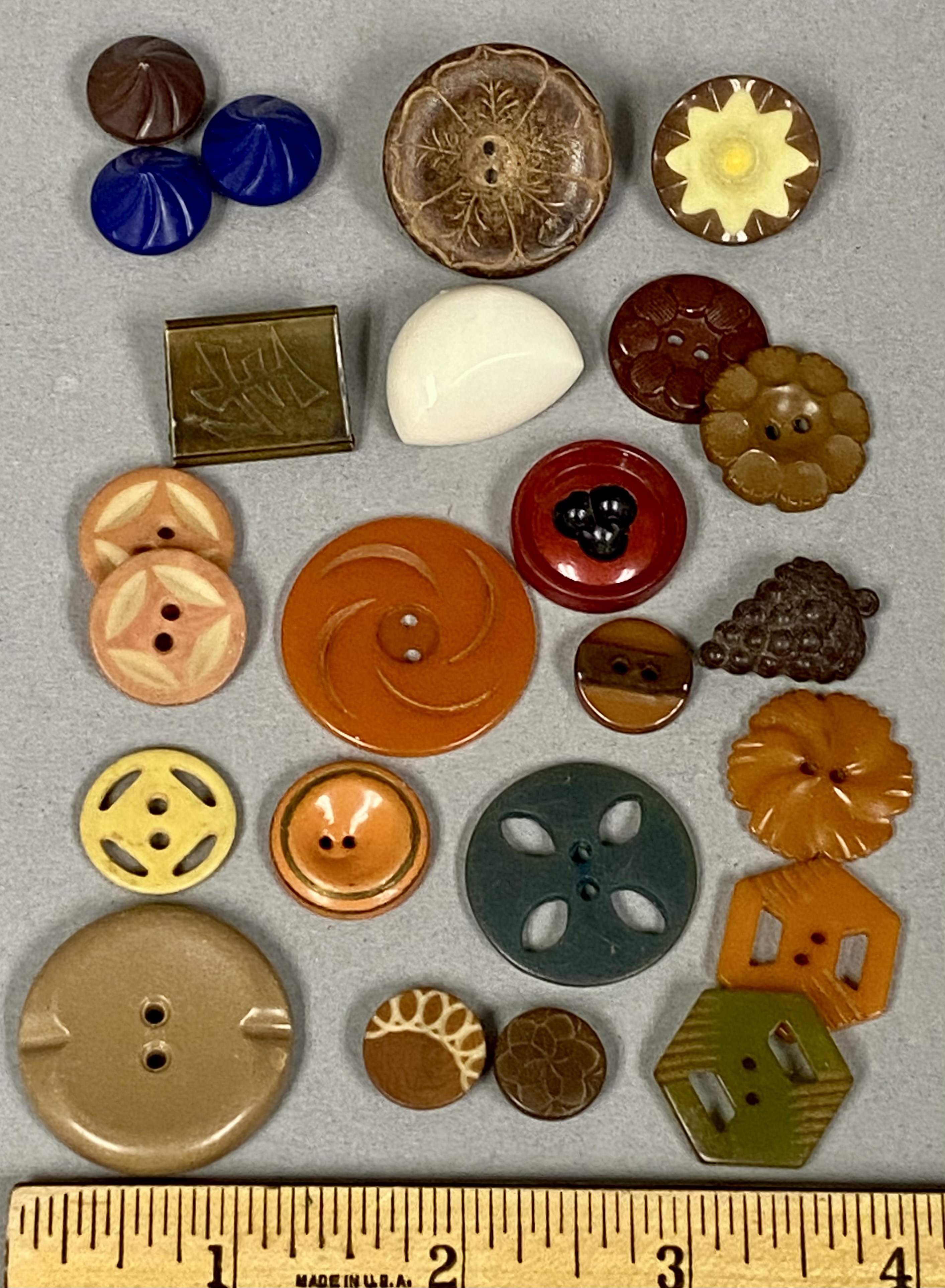 Assorted Vintage Sewing Buttons in Jar