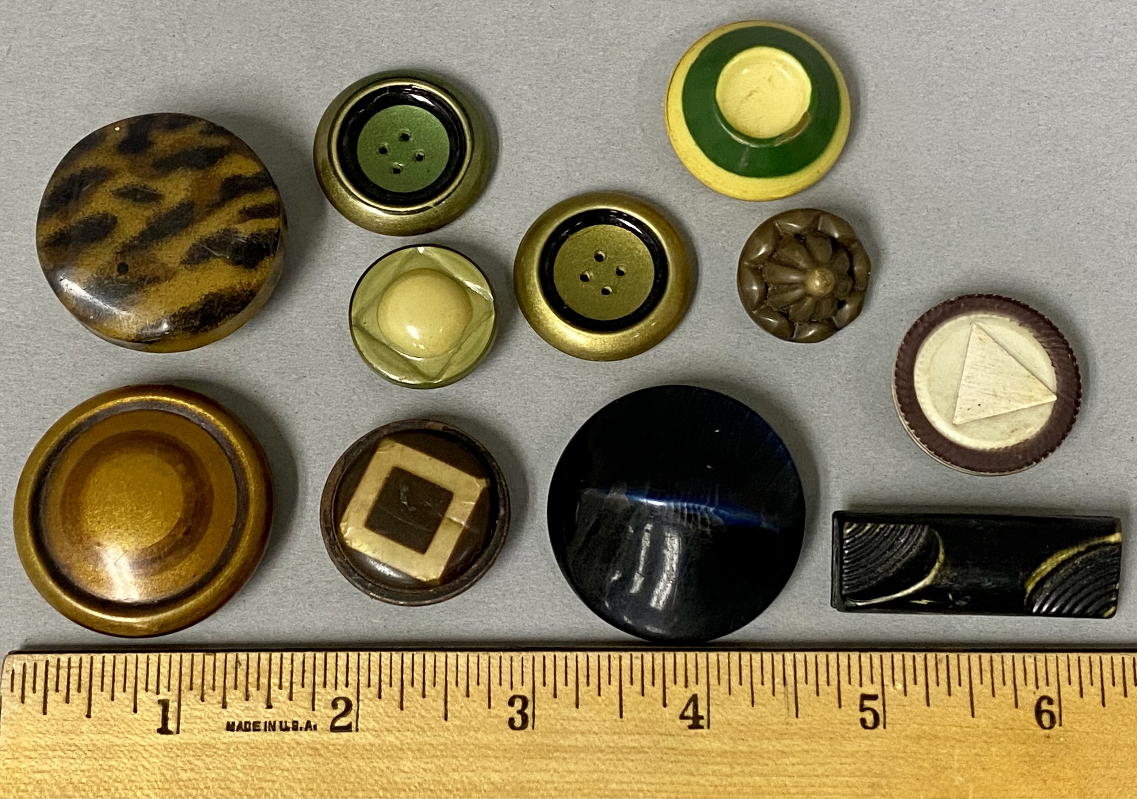 Collection of Vintage Bakelite and Celluloid Buttons