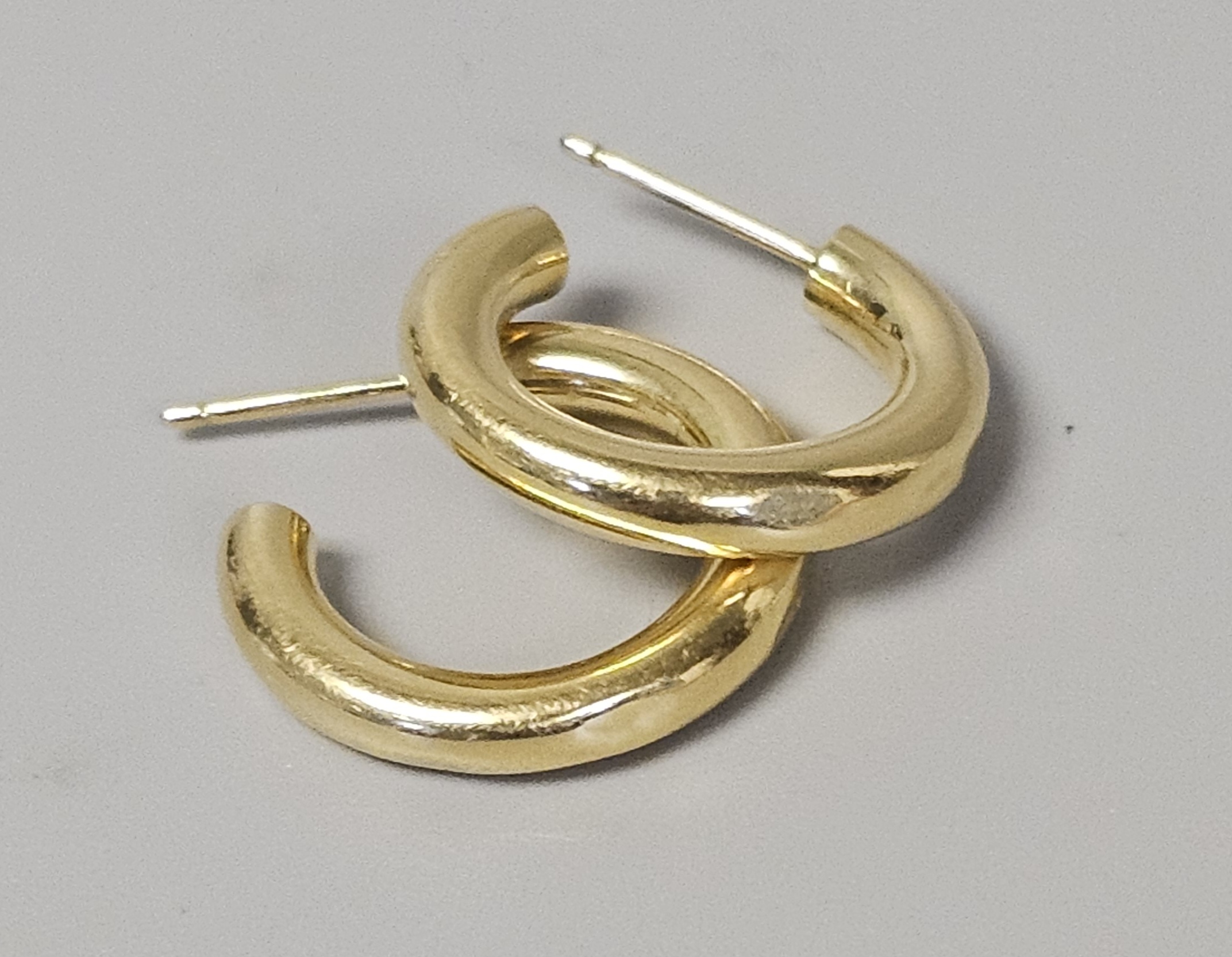 14K Yellow Gold Hoop Earrings 2.1 Grams