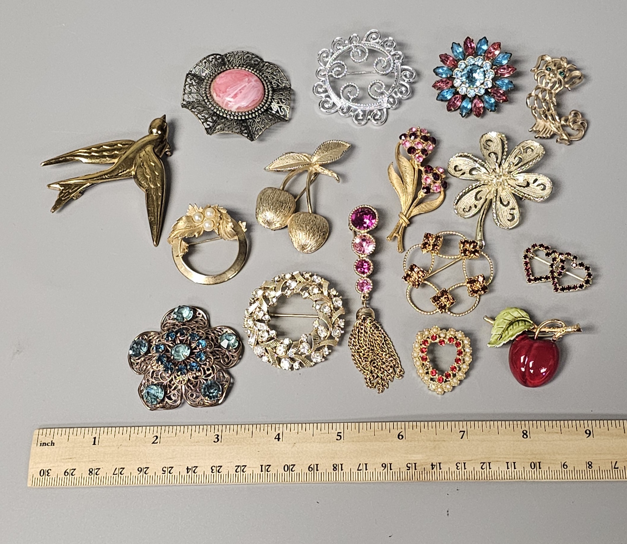 Vintage Costume Jewelry Brooches Inc Coventry