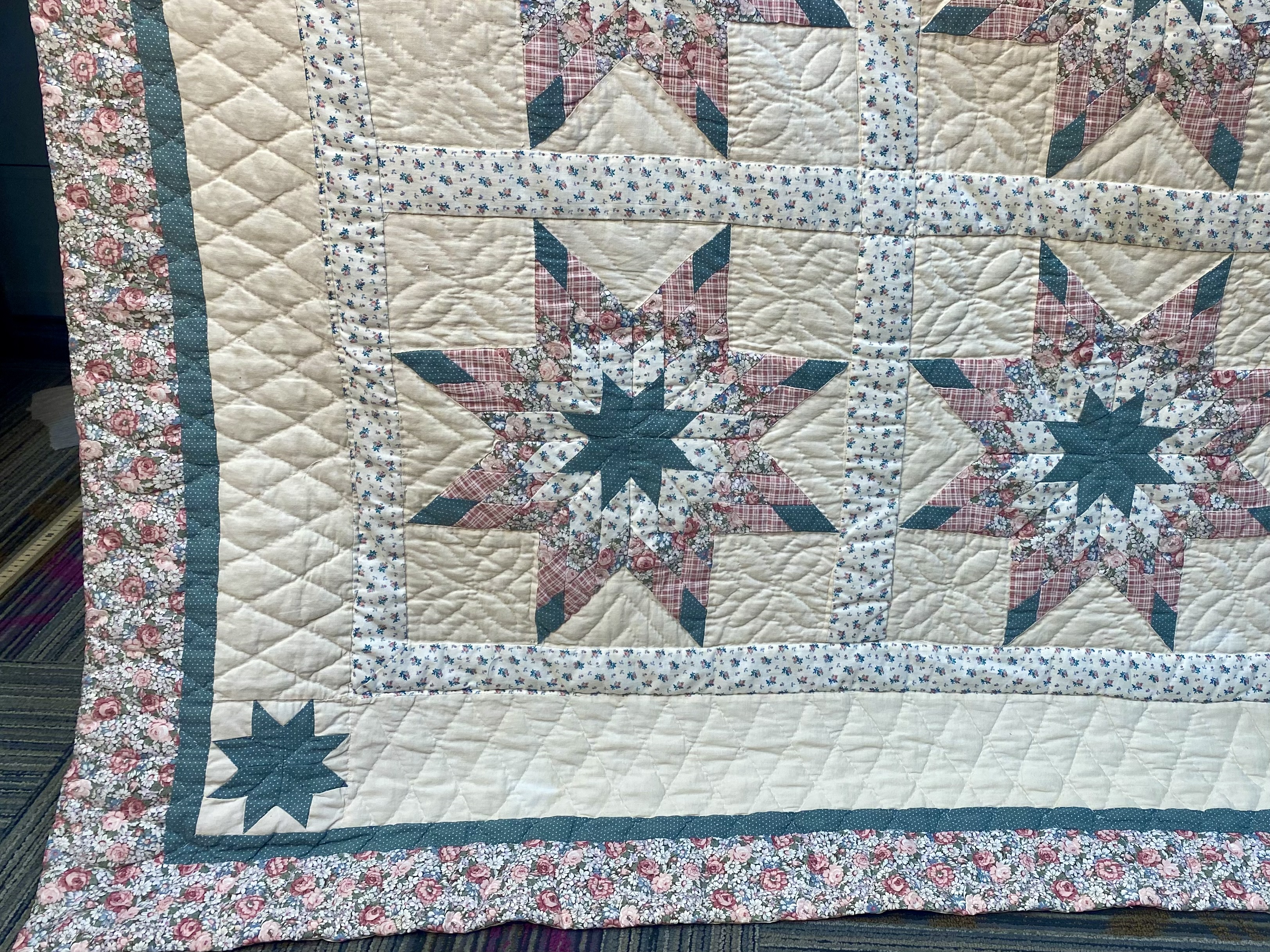 Hand-Stitched Star Quilt and Pillow Set