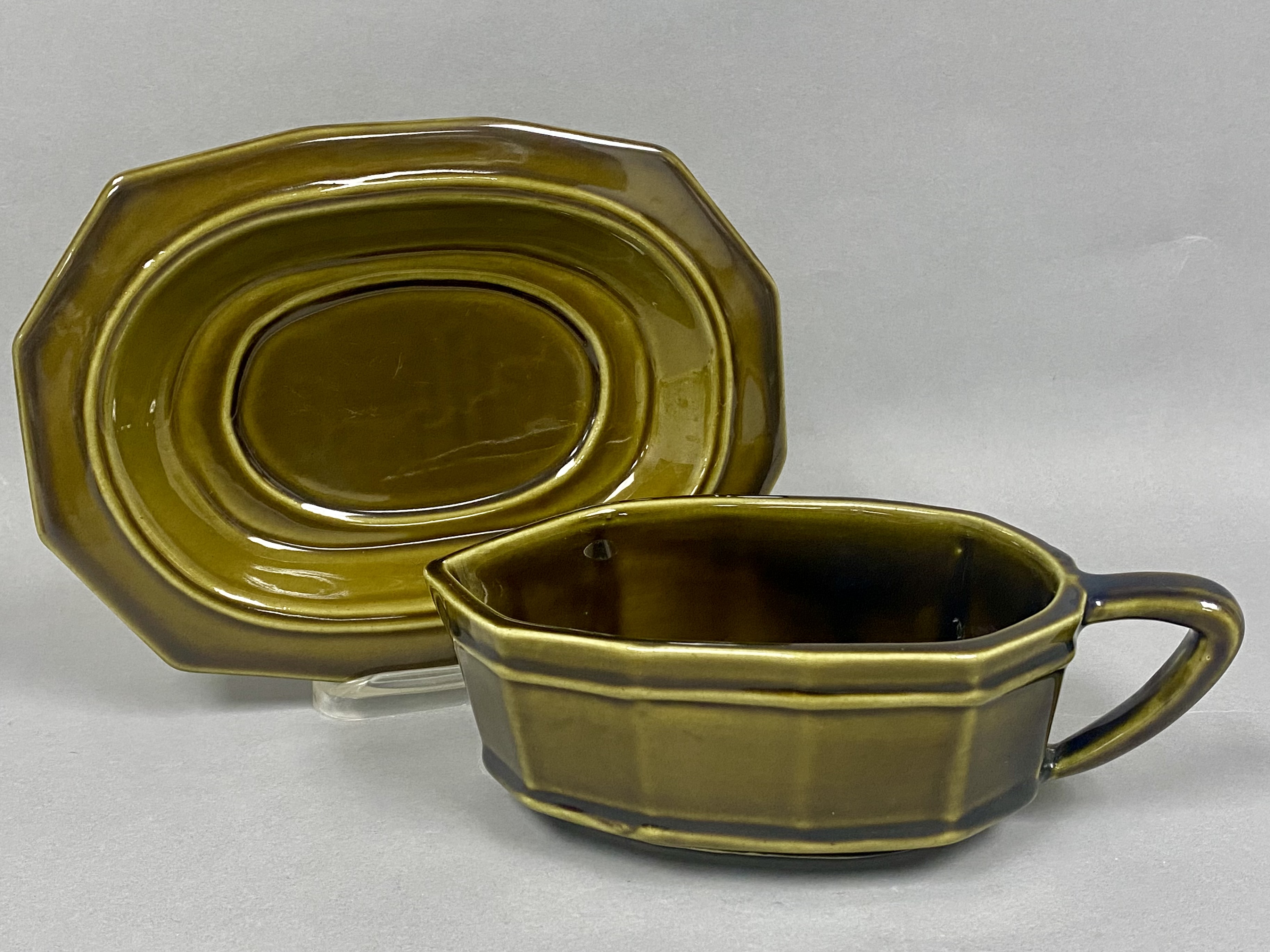 Two-Piece Pfaltzgraff Heritage Green Server