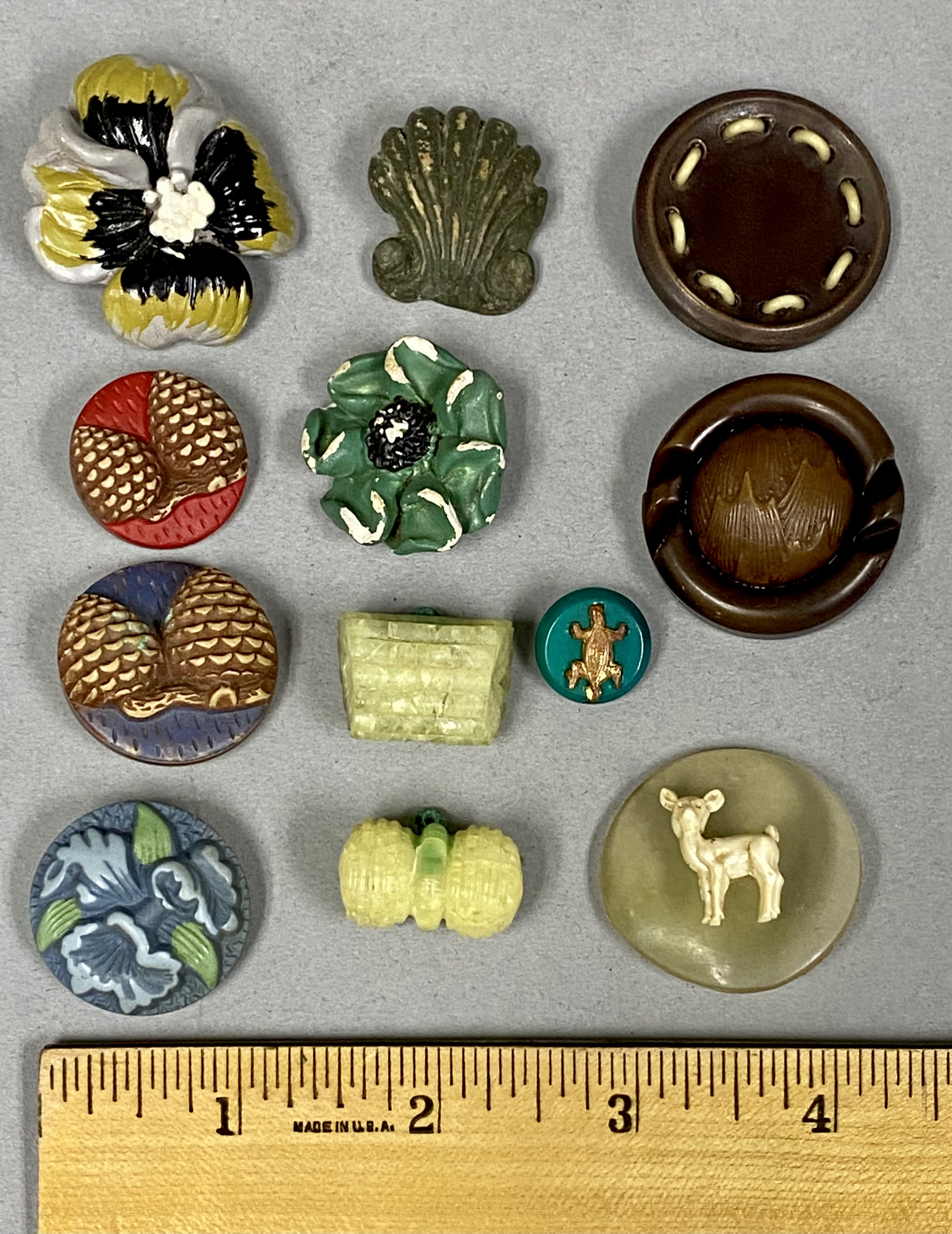 Assortment of Vintage Early Plastic Buttons
