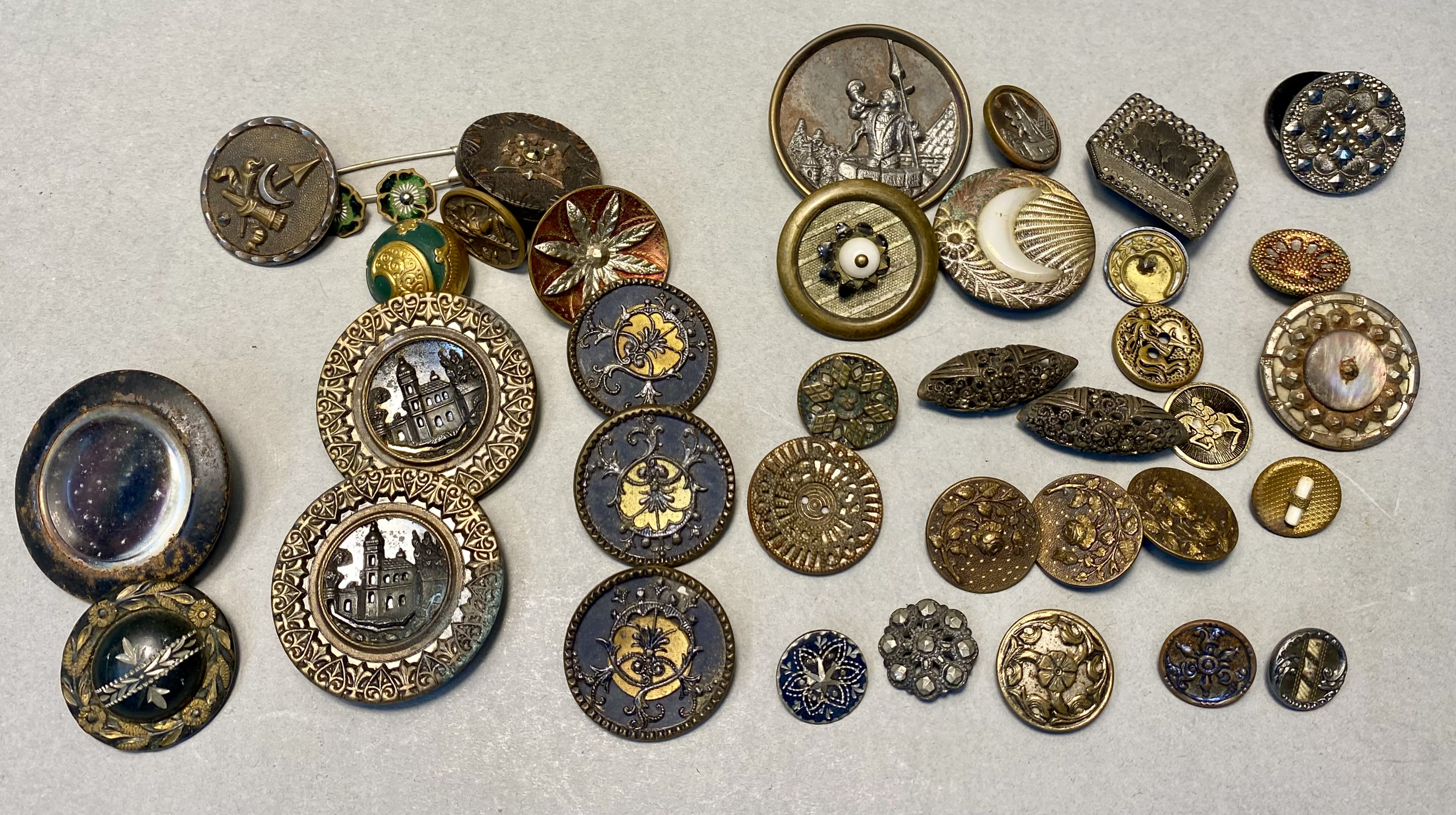 Antique and Vintage Assorted Buttons
