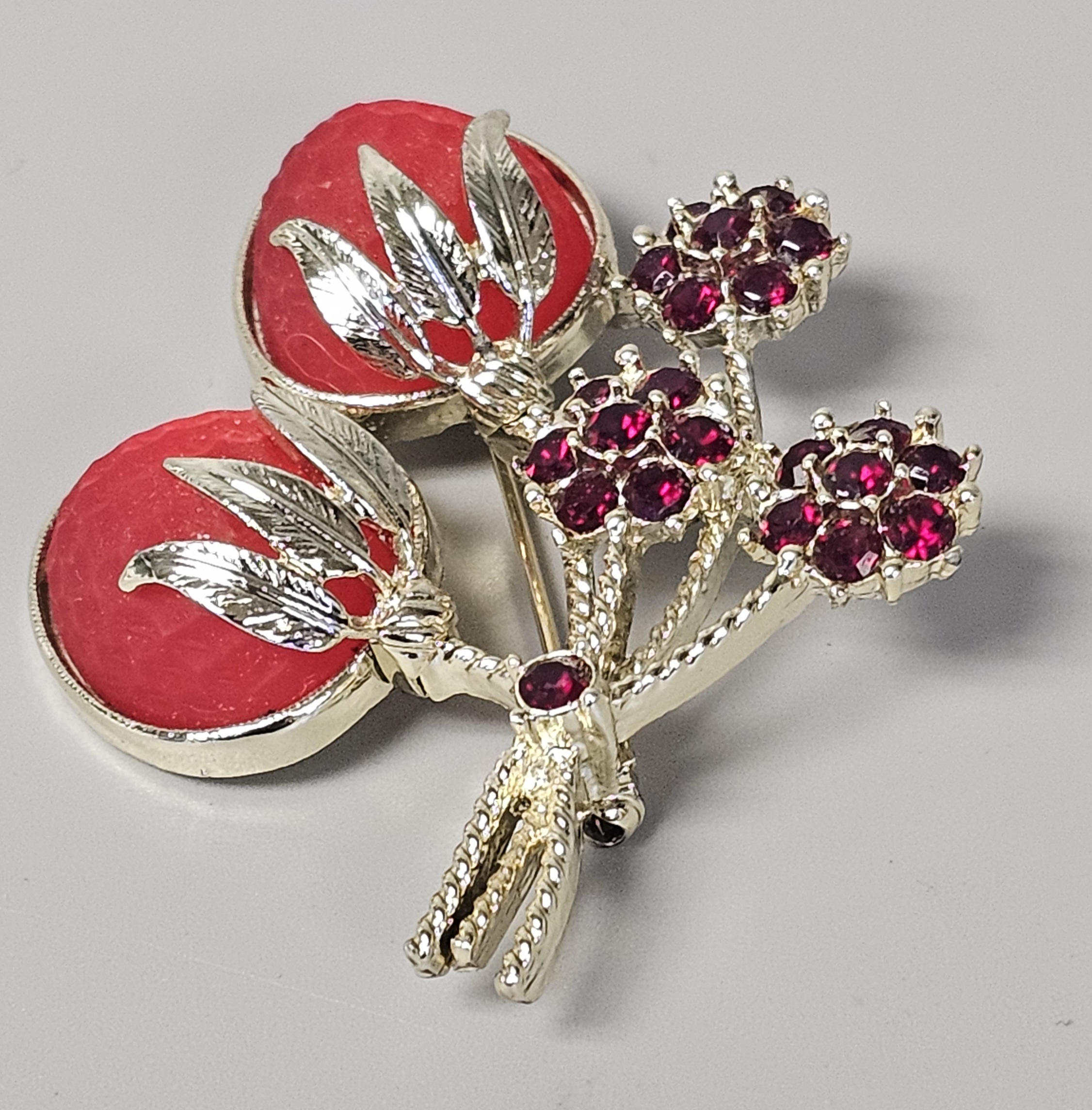 Sarah Coventry Strawberry Festival Brooch