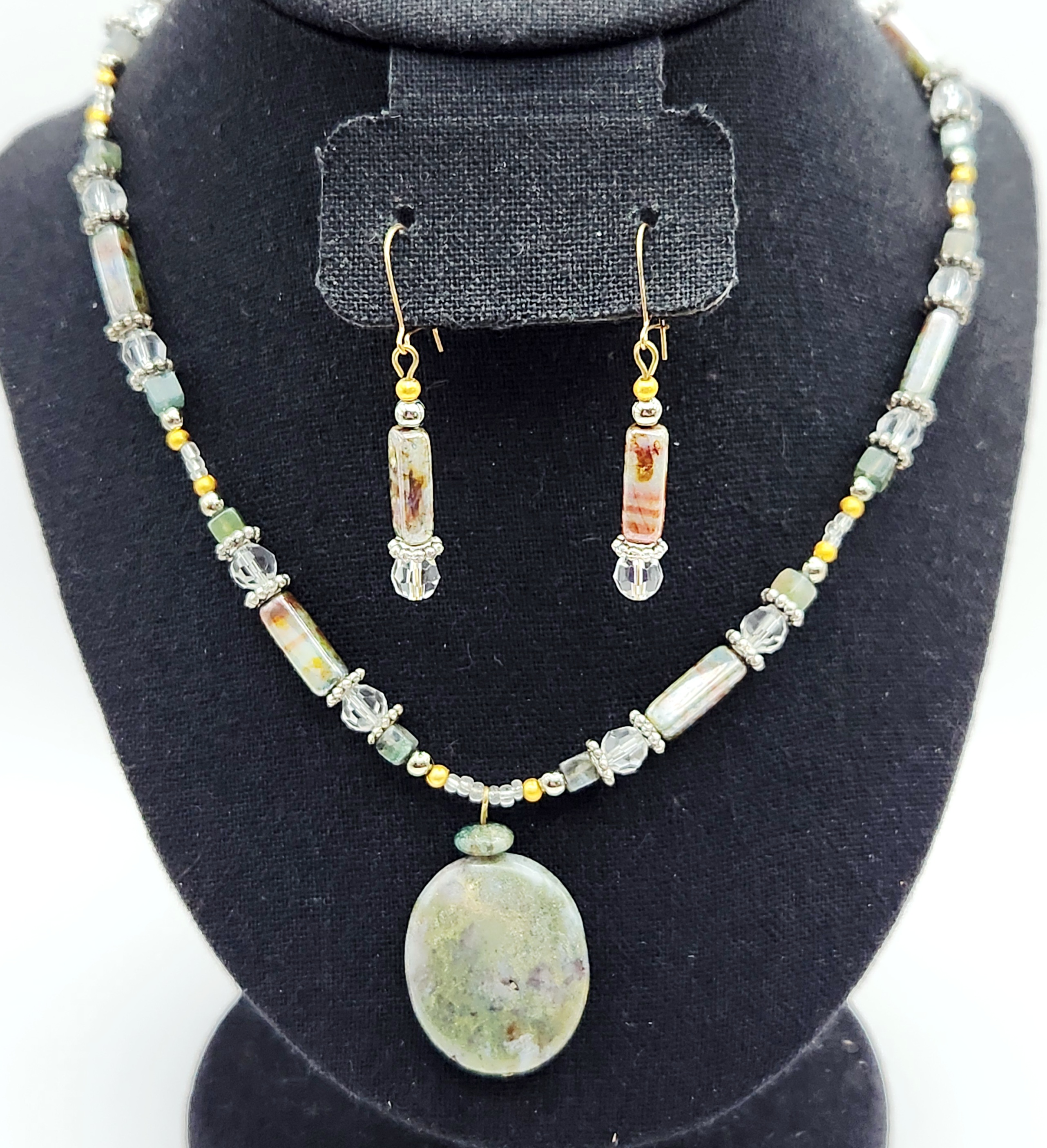 Stone Pendant Necklace & Earrings