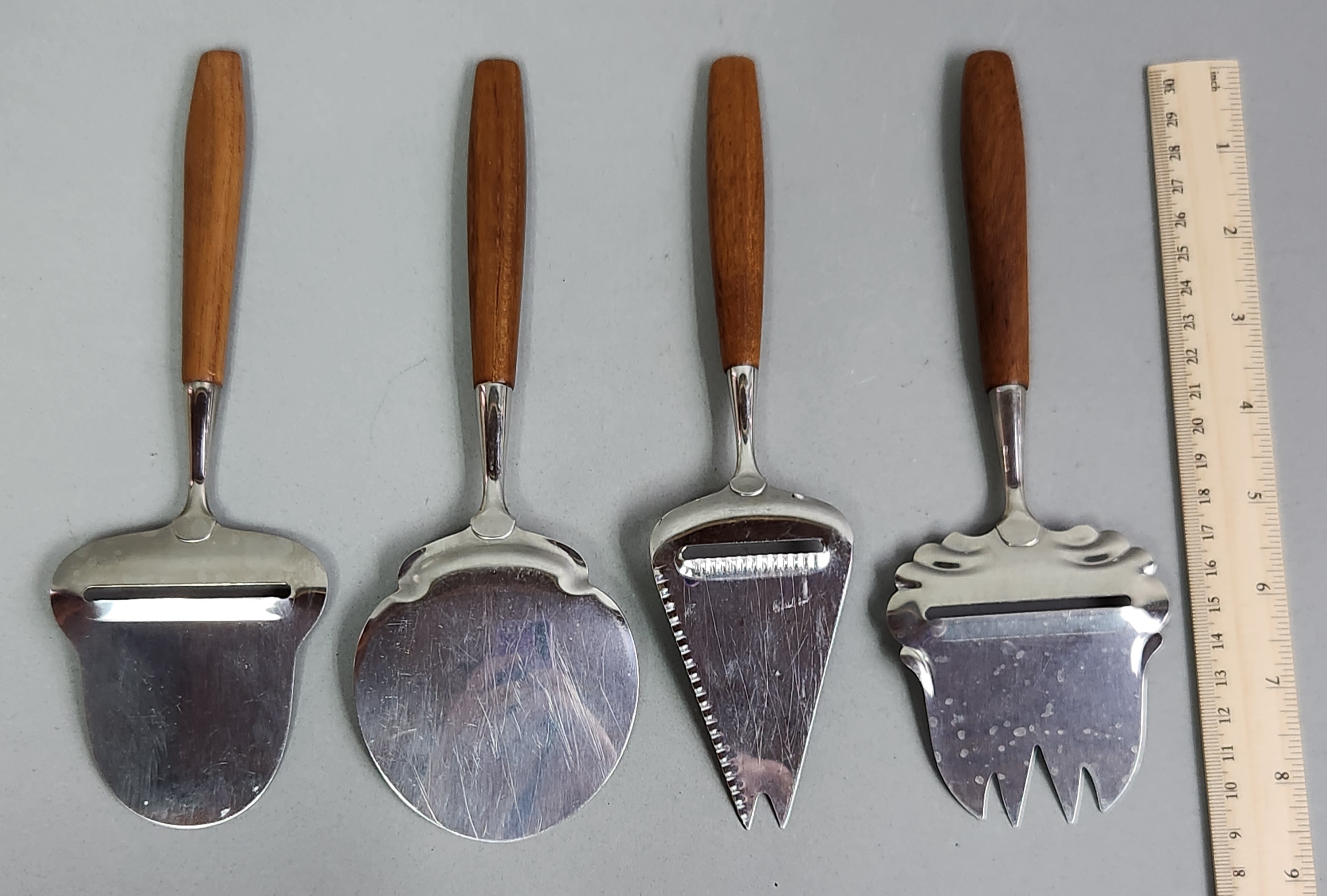 Mid-Century Modern Serving Collection