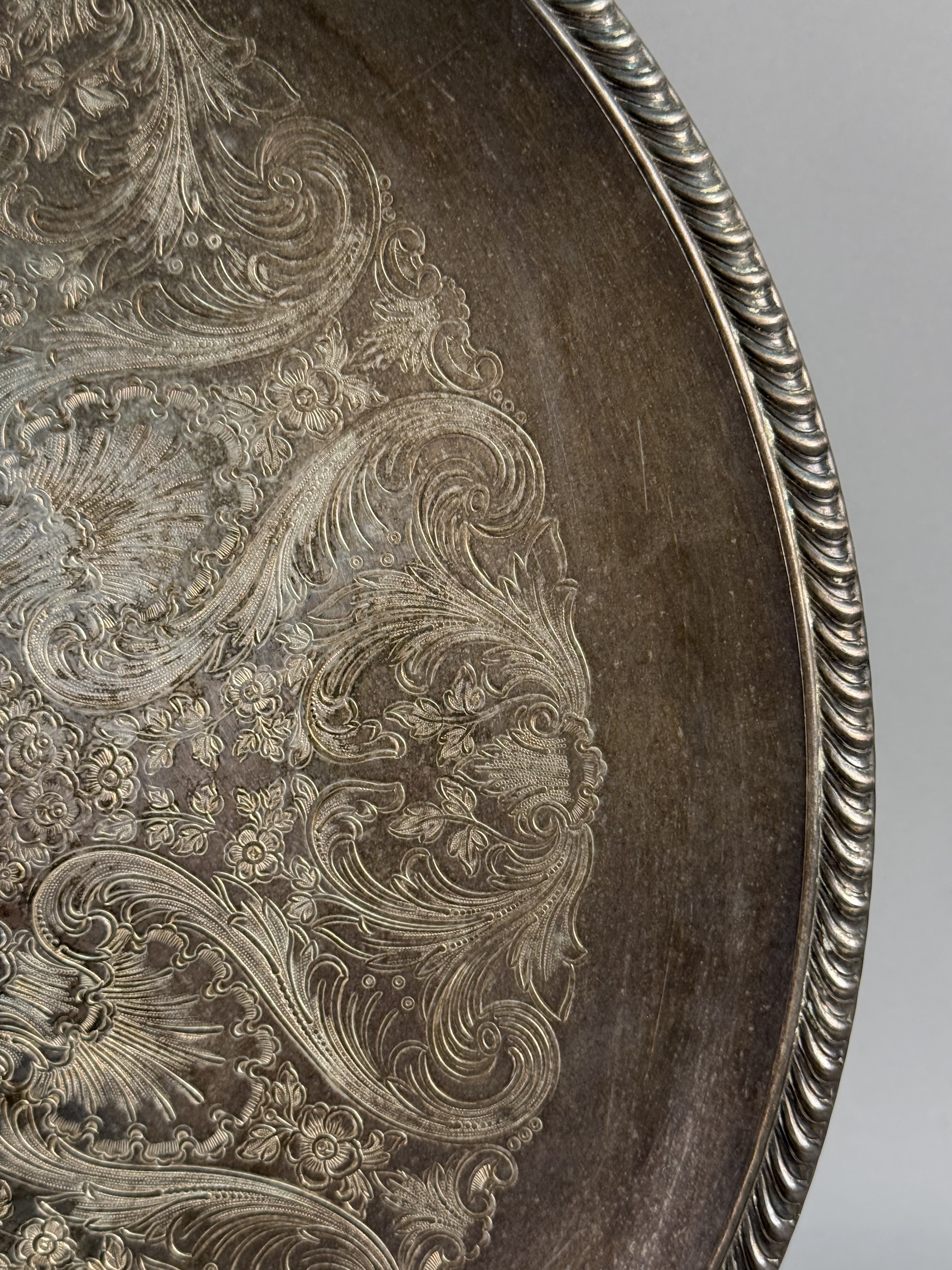 Wm Rogers Silver-Plated Round Tray