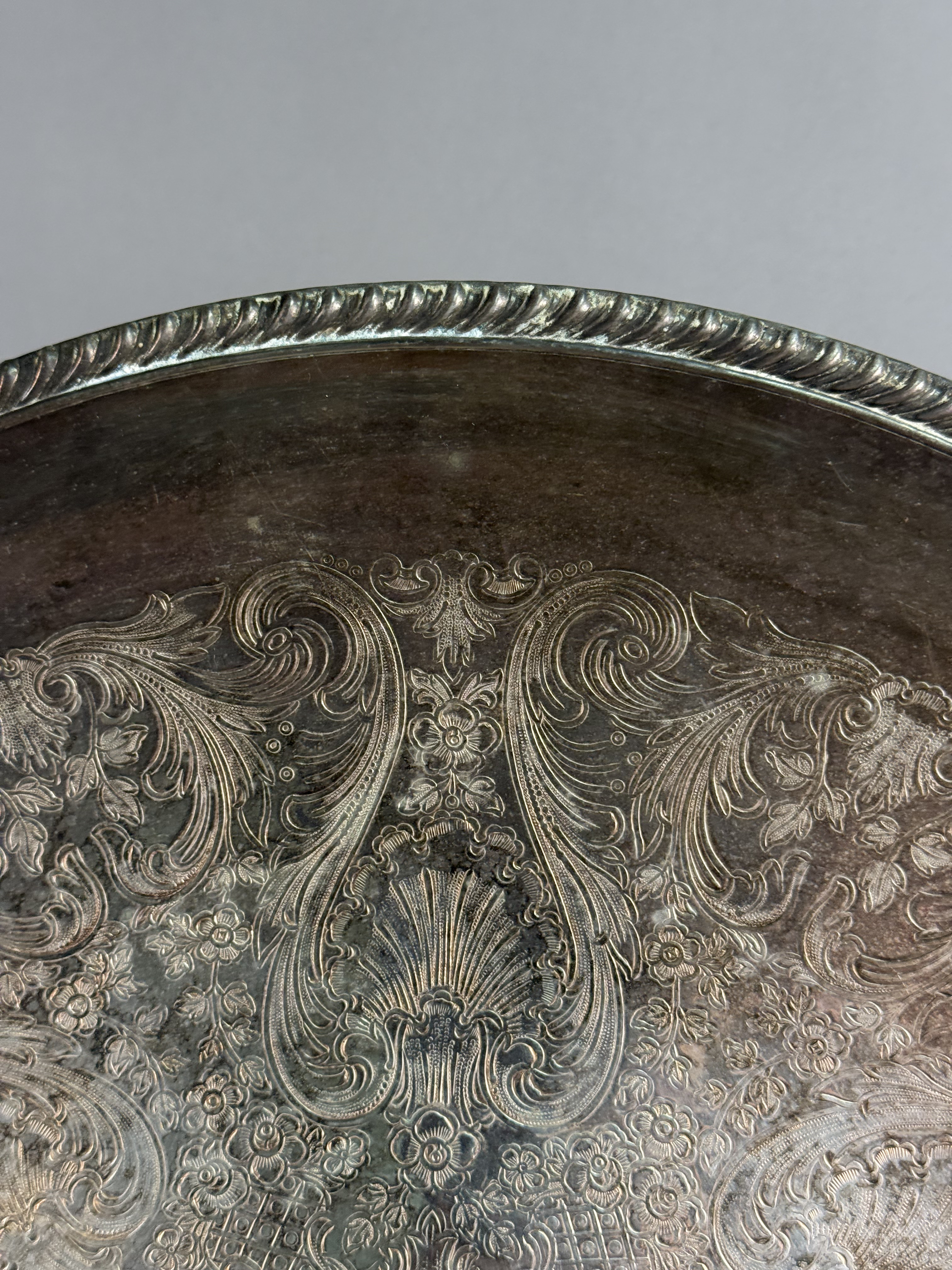 Wm Rogers Silver-Plated Round Tray