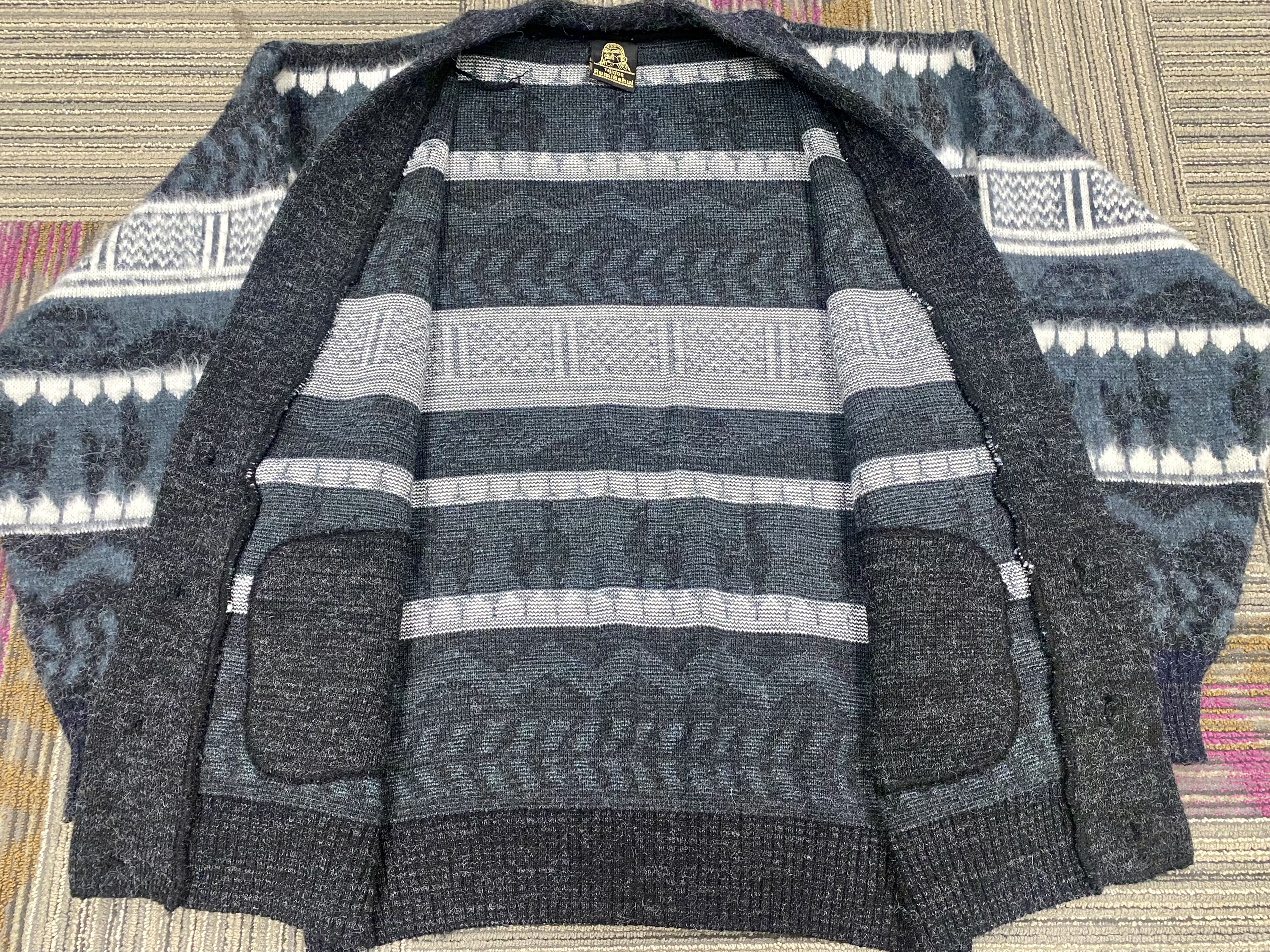 Tejidos Rumiñahui Wool Llama Cardigan