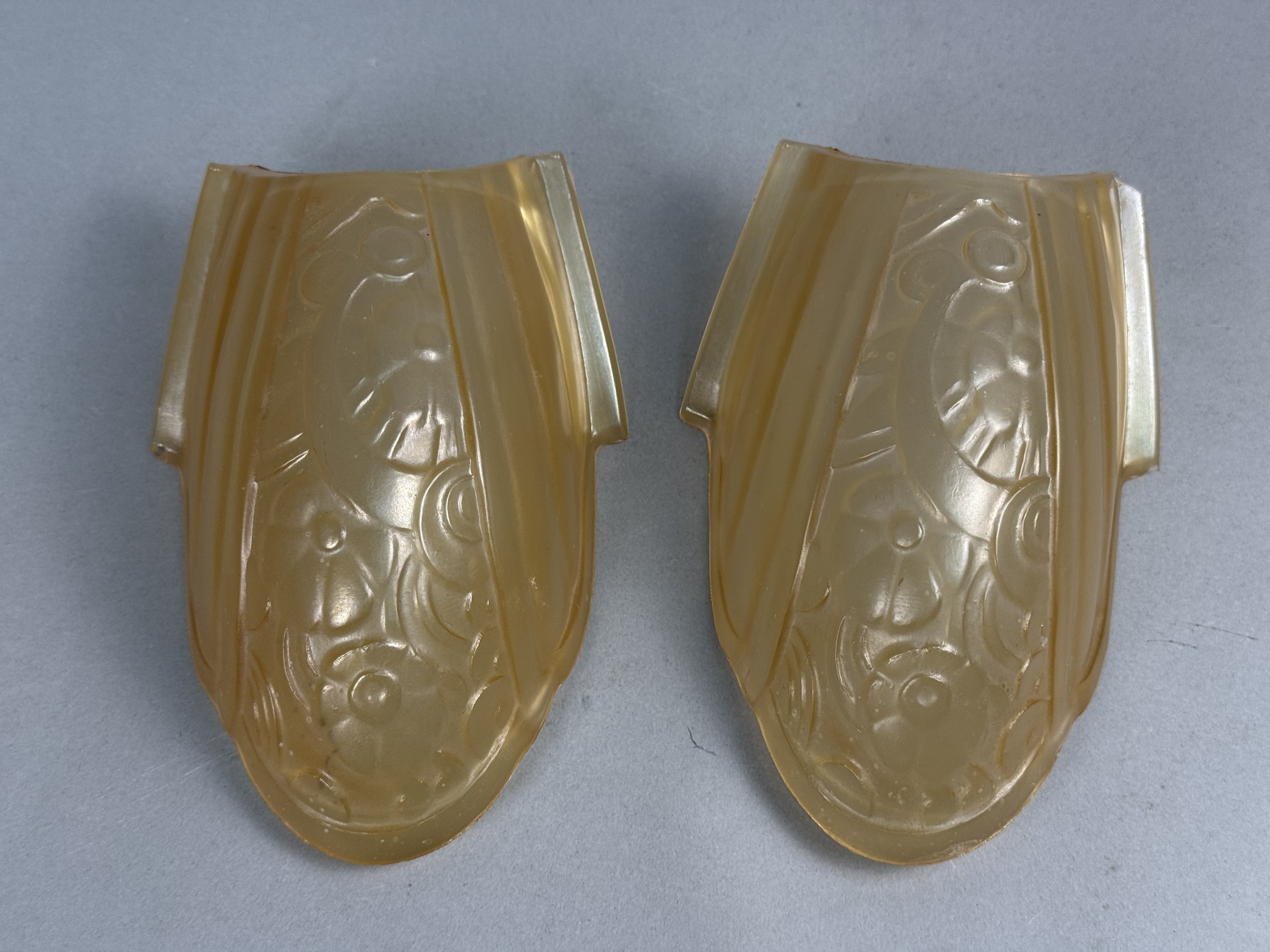 Pair of Lincoln Fleurette Slip Shades