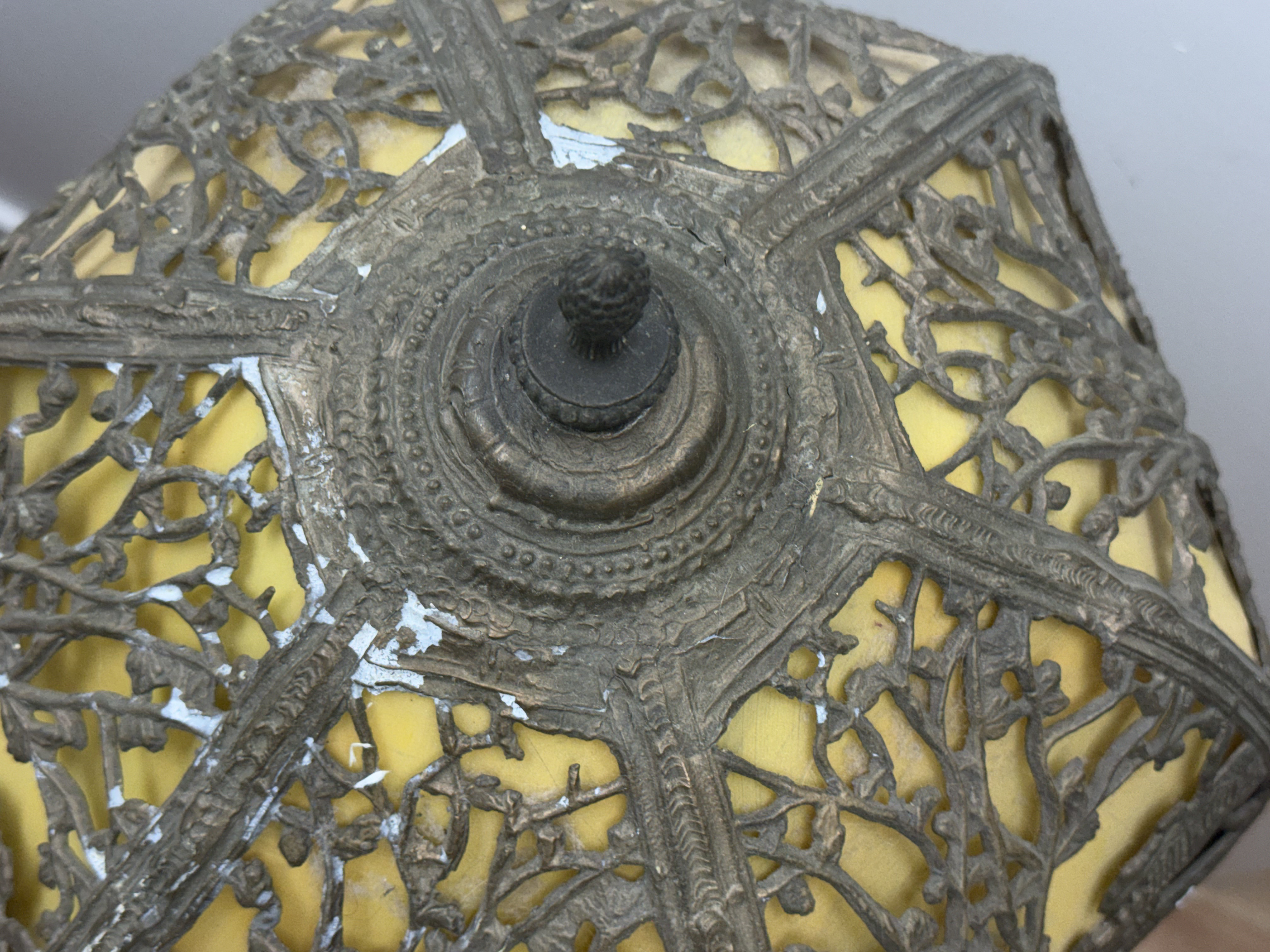 Scenic Overlay Two-Tone Slag Glass Lamp