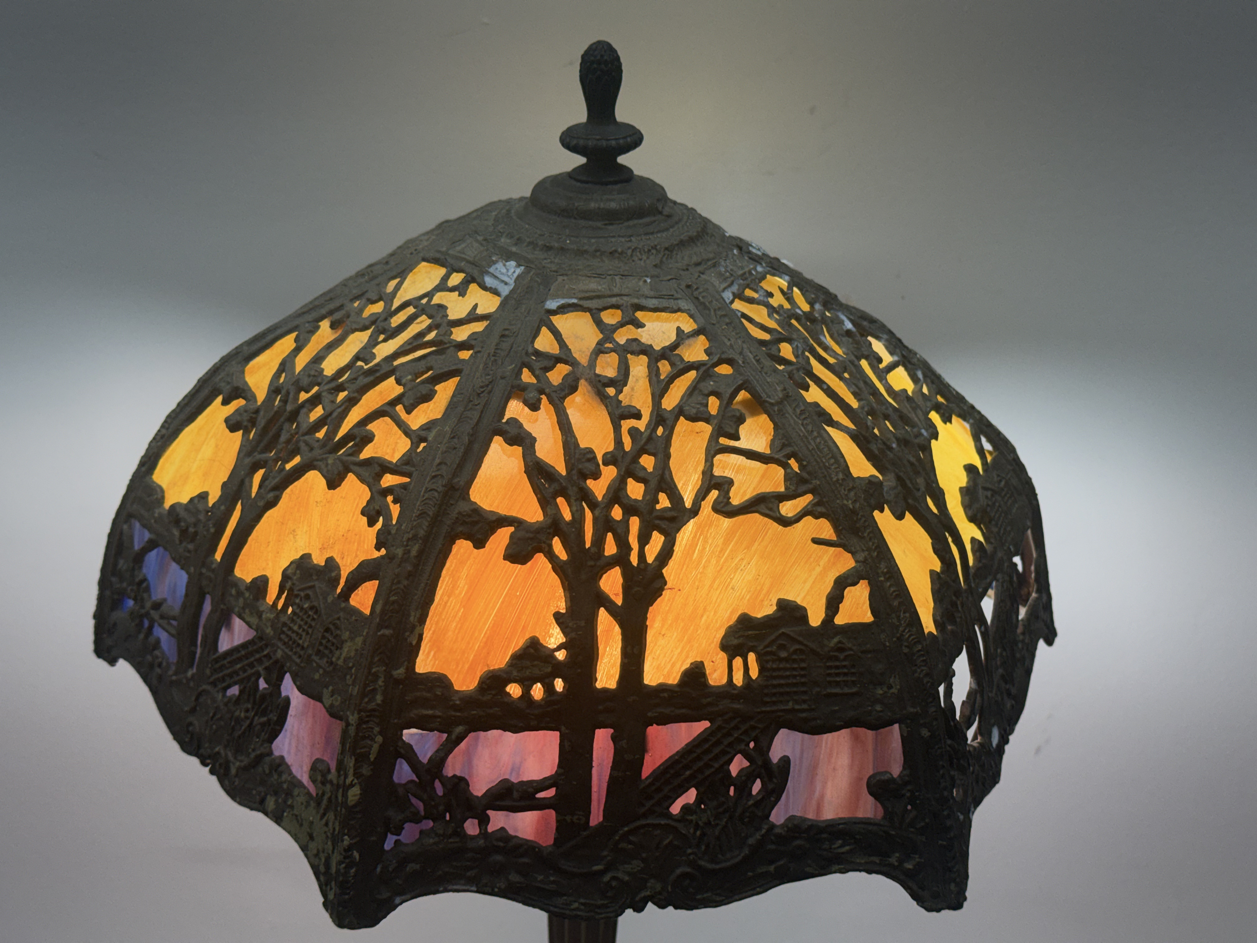Scenic Overlay Two-Tone Slag Glass Lamp